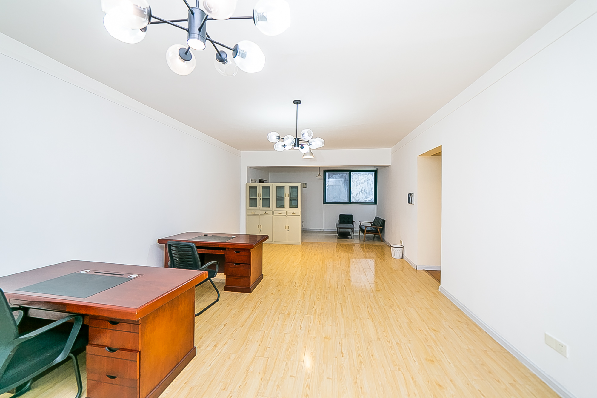 通泰梅岭苑 4室2厅2卫 248.0万 通泰梅岭苑 4室2厅2卫 248.0万客厅