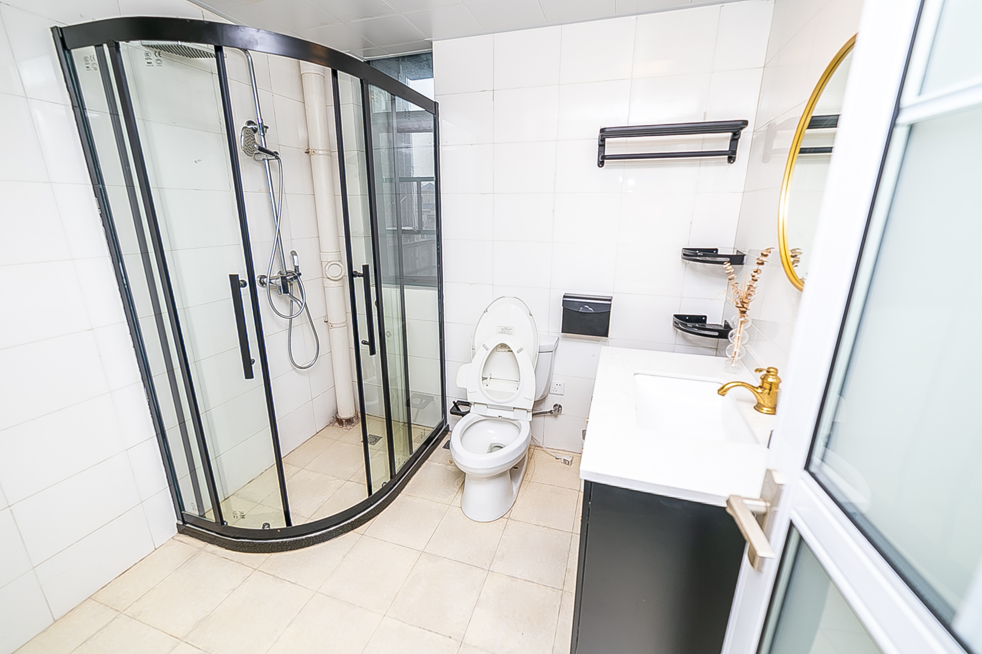 通泰梅岭苑 4室2厅2卫 248.0万 通泰梅岭苑 4室2厅2卫 248.0万卫生间