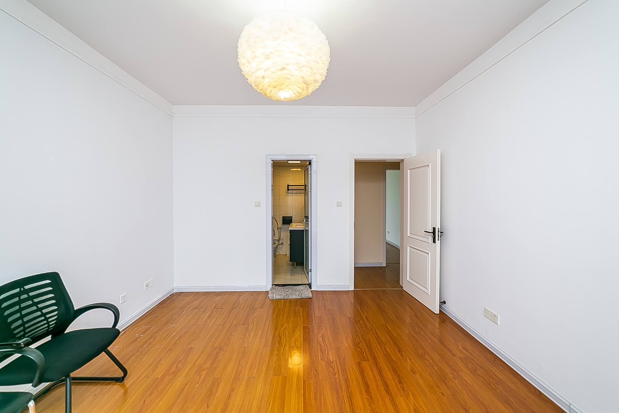 通泰梅岭苑 4室2厅2卫 248.0万 通泰梅岭苑 4室2厅2卫 248.0万卧室