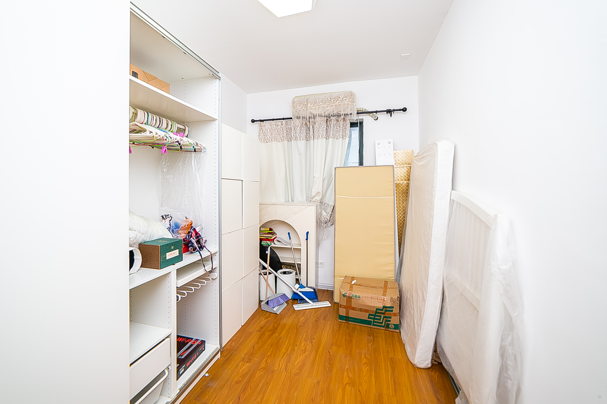 通泰梅岭苑 4室2厅2卫 248.0万 通泰梅岭苑 4室2厅2卫 248.0万卧室