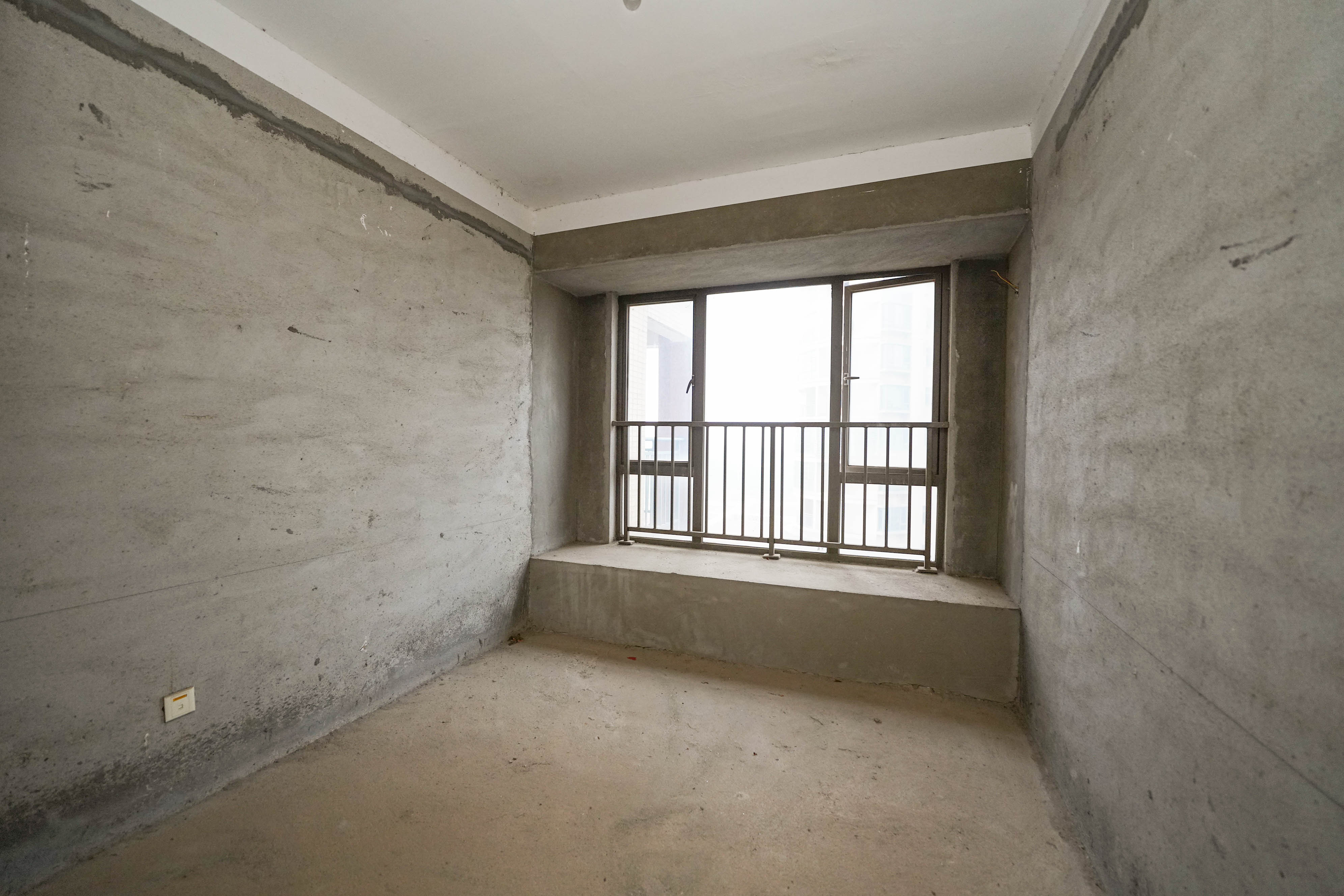 幸福庄园  5室2厅3卫    95.0万 幸福庄园  5室2厅3卫    95.0万卧室