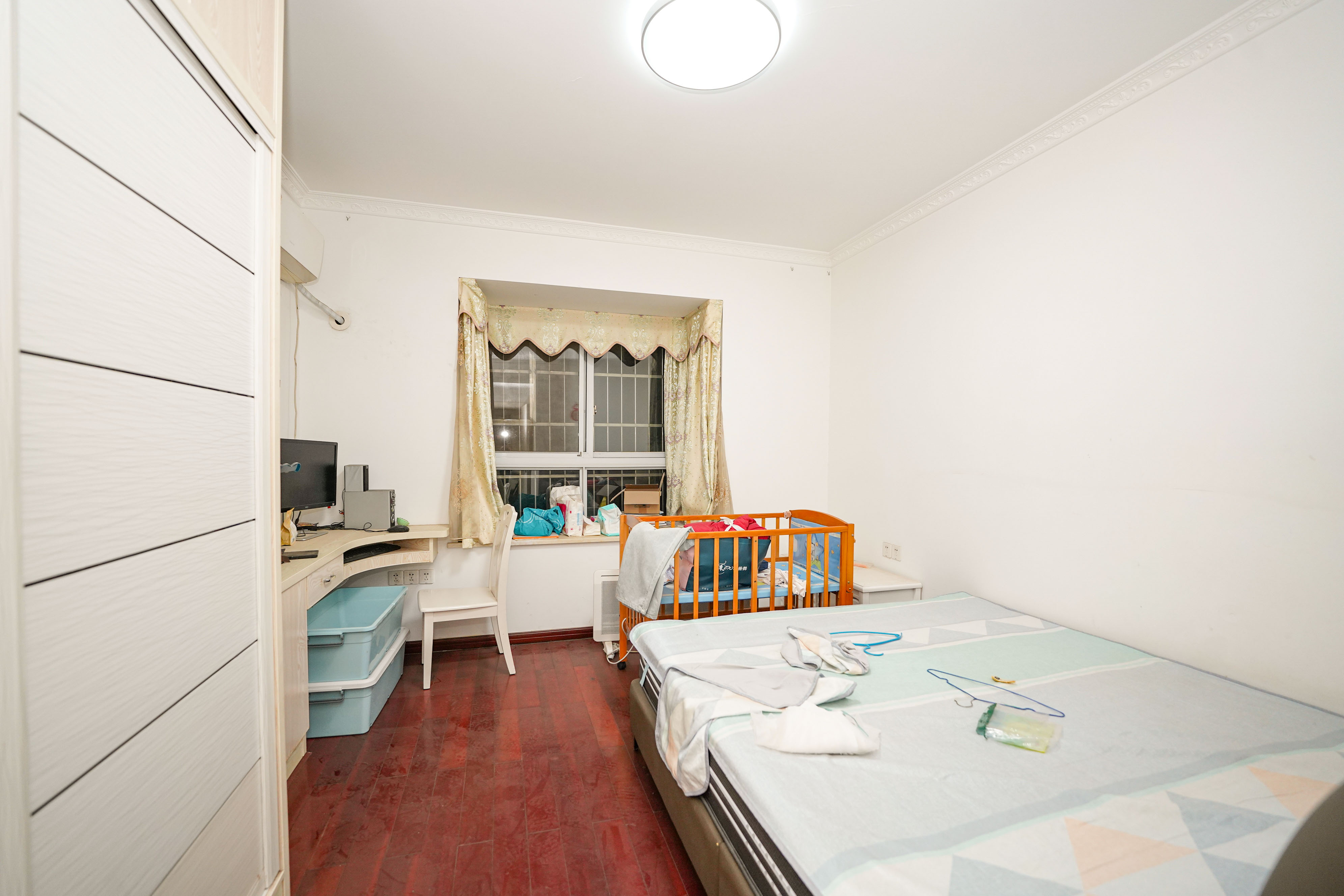 凯富漫城  3室2厅2卫    45.0万 凯富漫城  3室2厅2卫    45.0万卧室