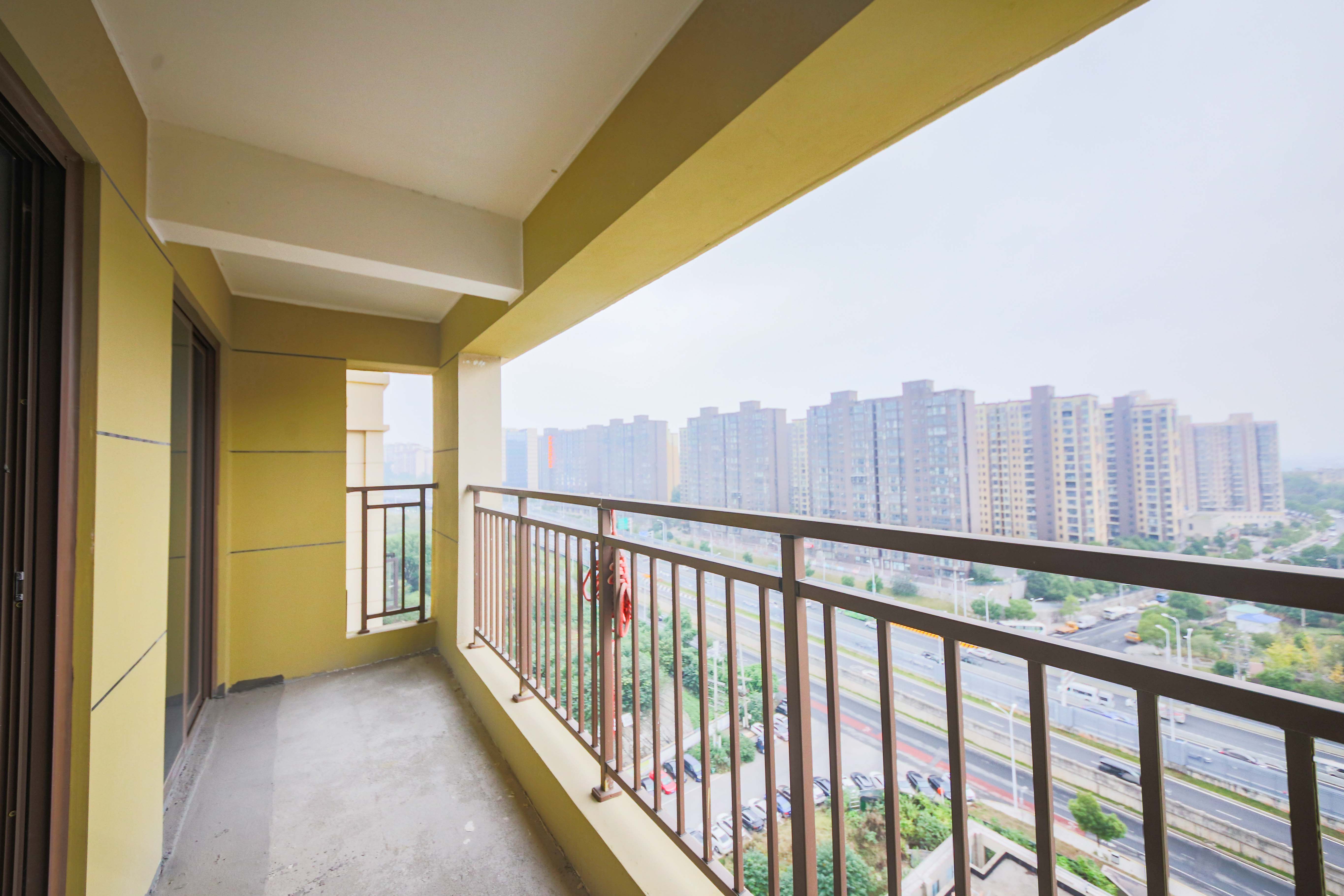 弘阳昕悦府 2室2厅2卫 104.6万 弘阳昕悦府 2室2厅2卫 104.6万阳台