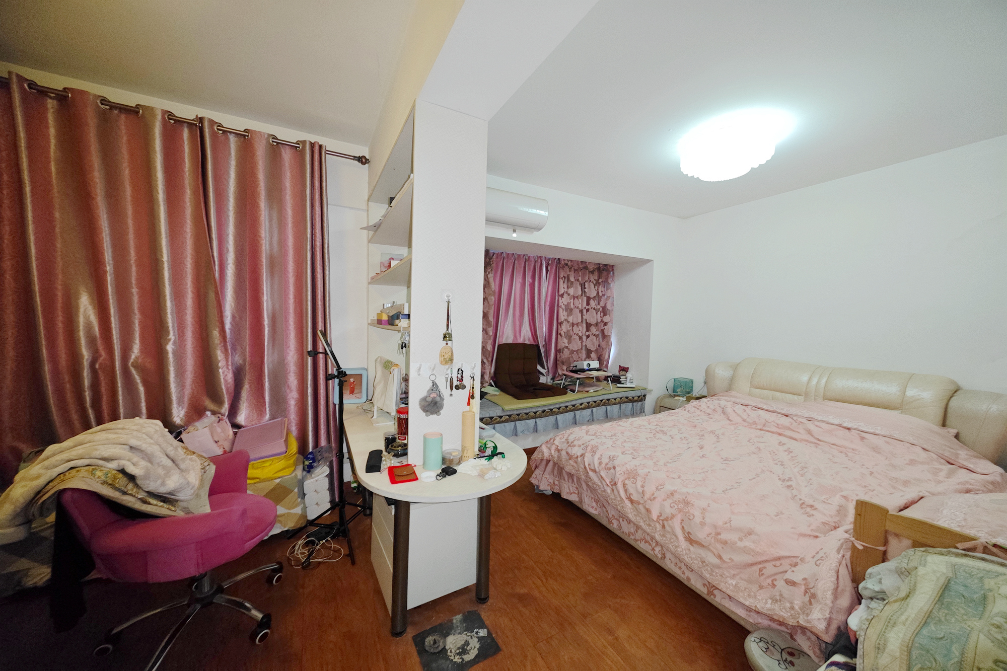 兰亭优壳(隽峰苑) 3室2厅1卫 69.8万 兰亭优壳(隽峰苑) 3室2厅1卫 69.8万卧室