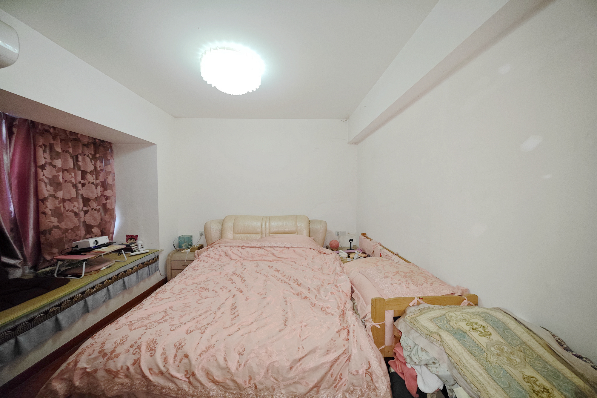 兰亭优壳(隽峰苑) 3室2厅1卫 69.8万 兰亭优壳(隽峰苑) 3室2厅1卫 69.8万卧室