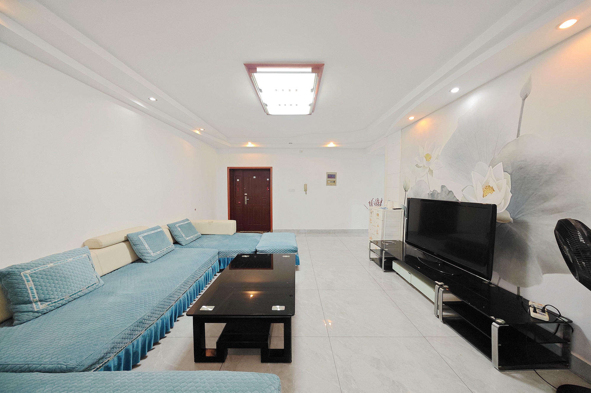 名都花园  3室2厅2卫    113.8万 名都花园  3室2厅2卫    113.8万客厅