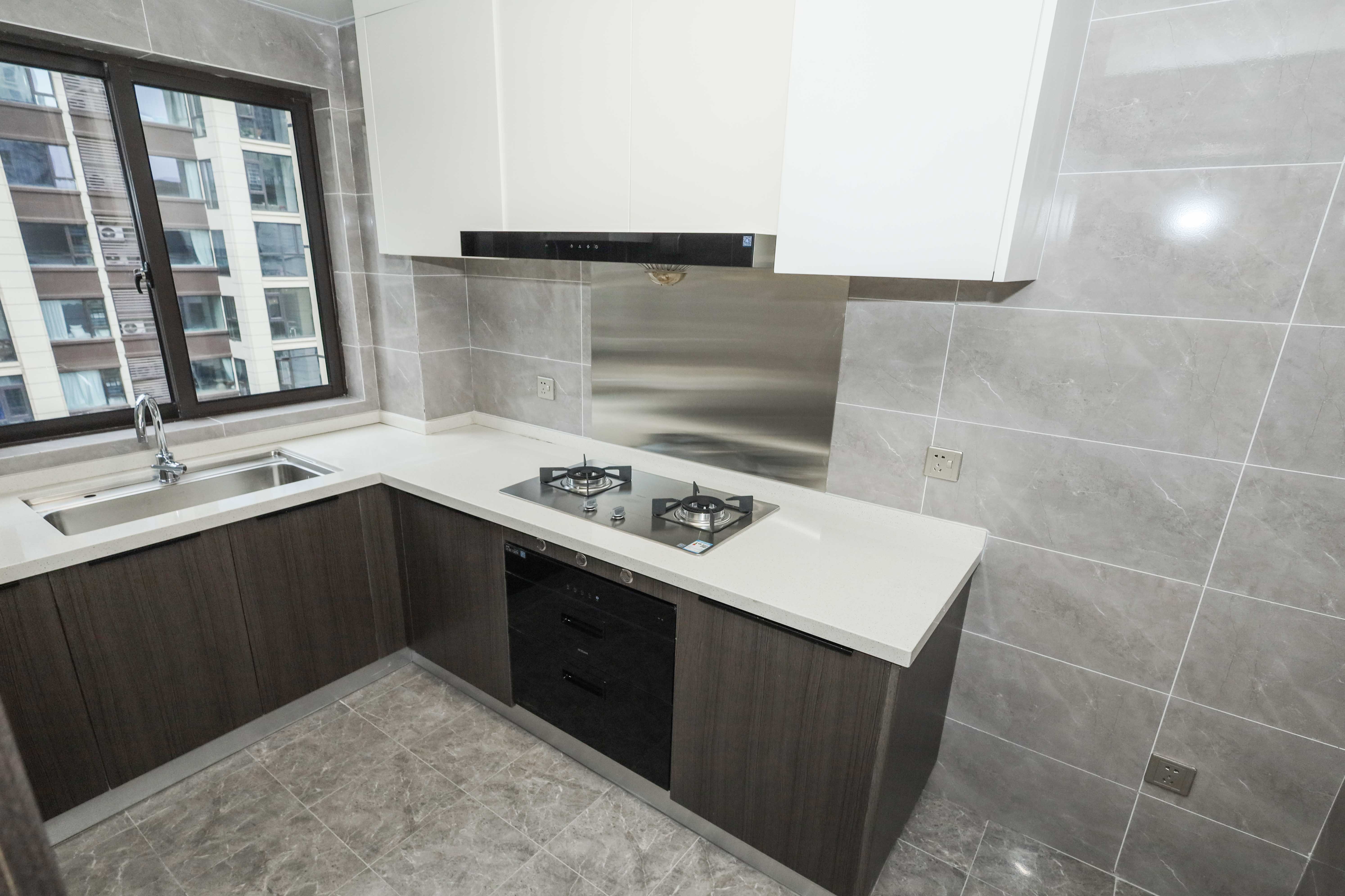 中梁云麓传奇  4室2厅2卫    140.0万厨房