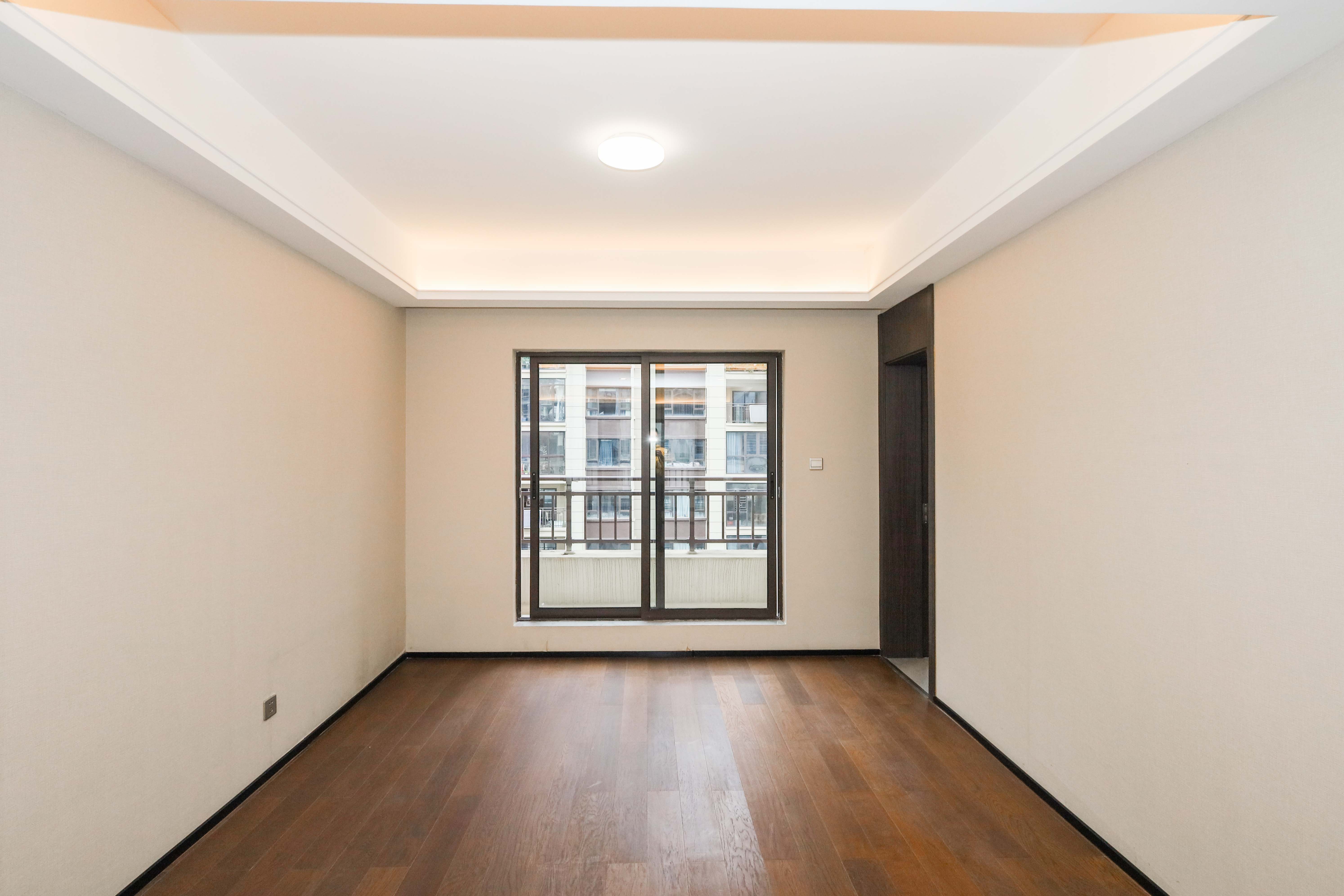 中梁云麓传奇  4室2厅2卫    140.0万其他