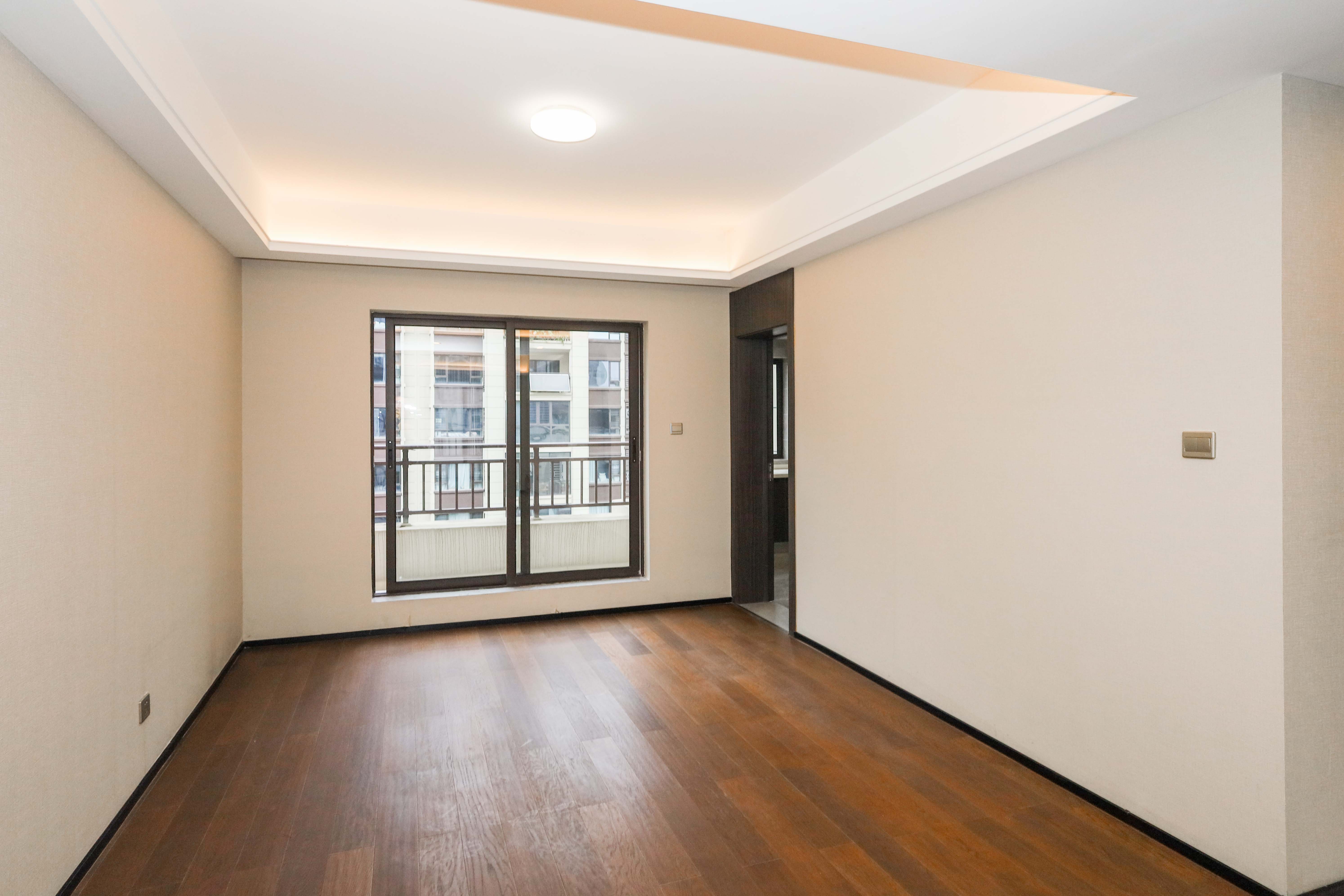 中梁云麓传奇  4室2厅2卫    140.0万其他