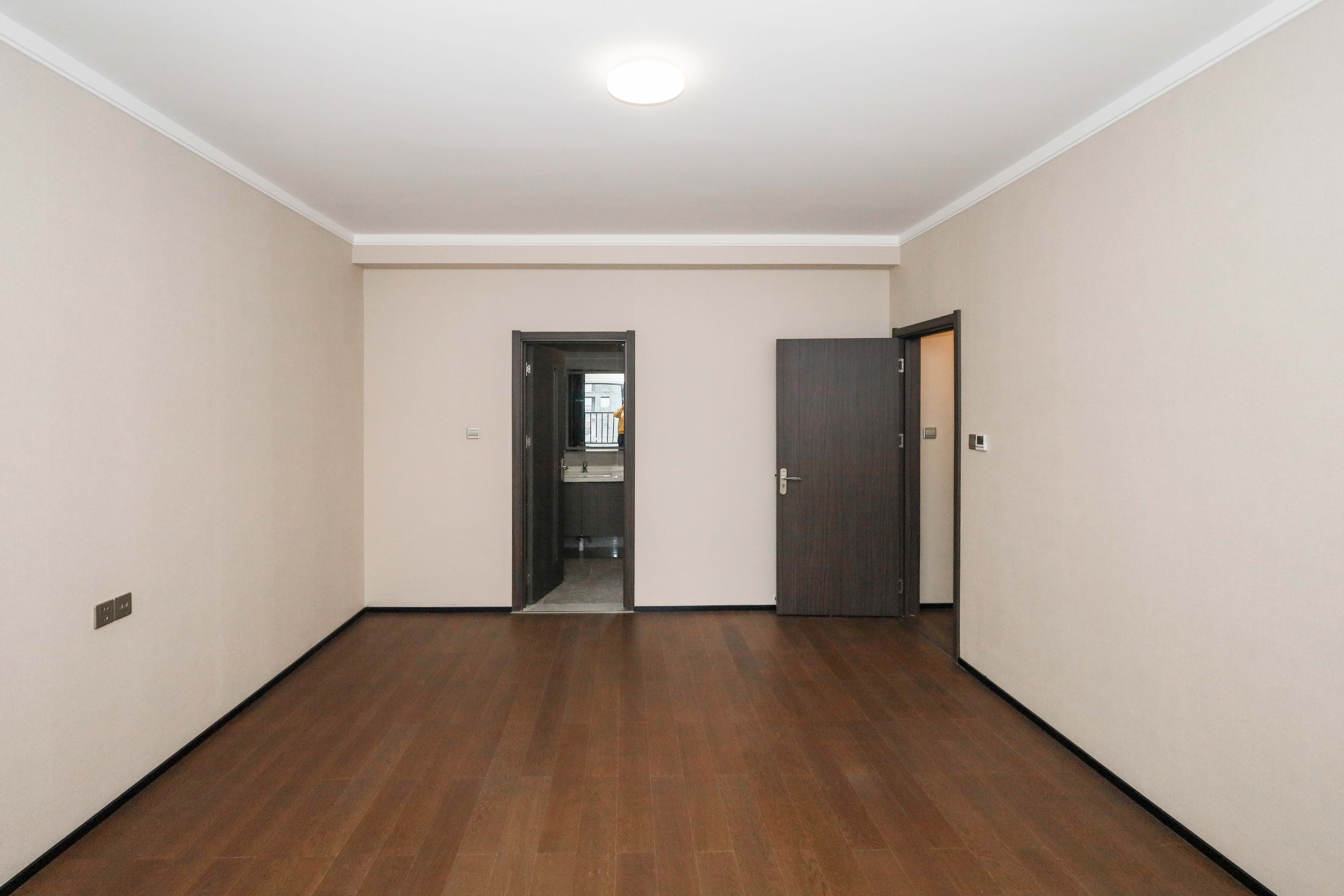 中梁云麓传奇  4室2厅2卫    140.0万卧室