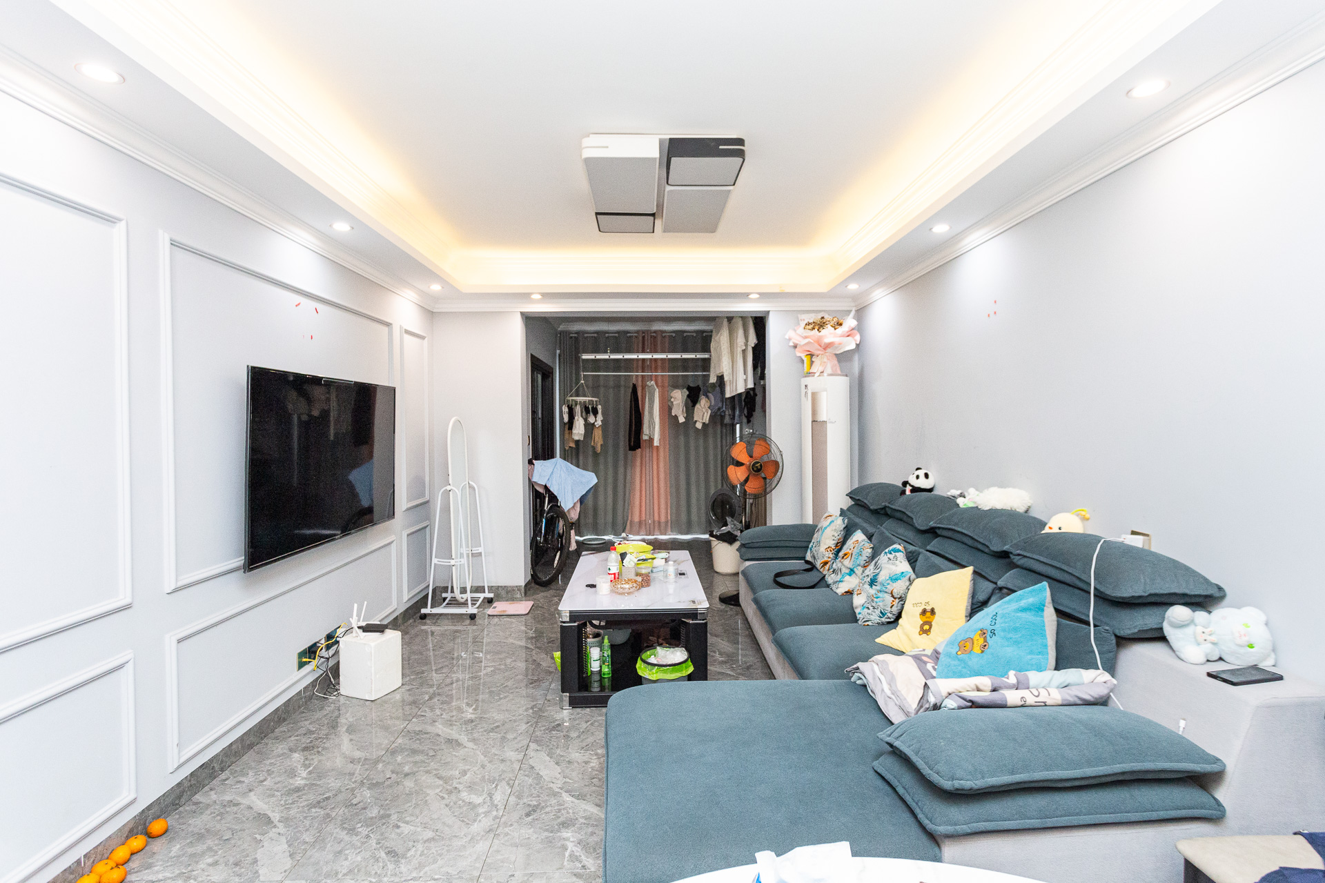 明发阅江悦府  3室2厅1卫    80.0万 明发阅江悦府  3室2厅1卫    80.0万客厅