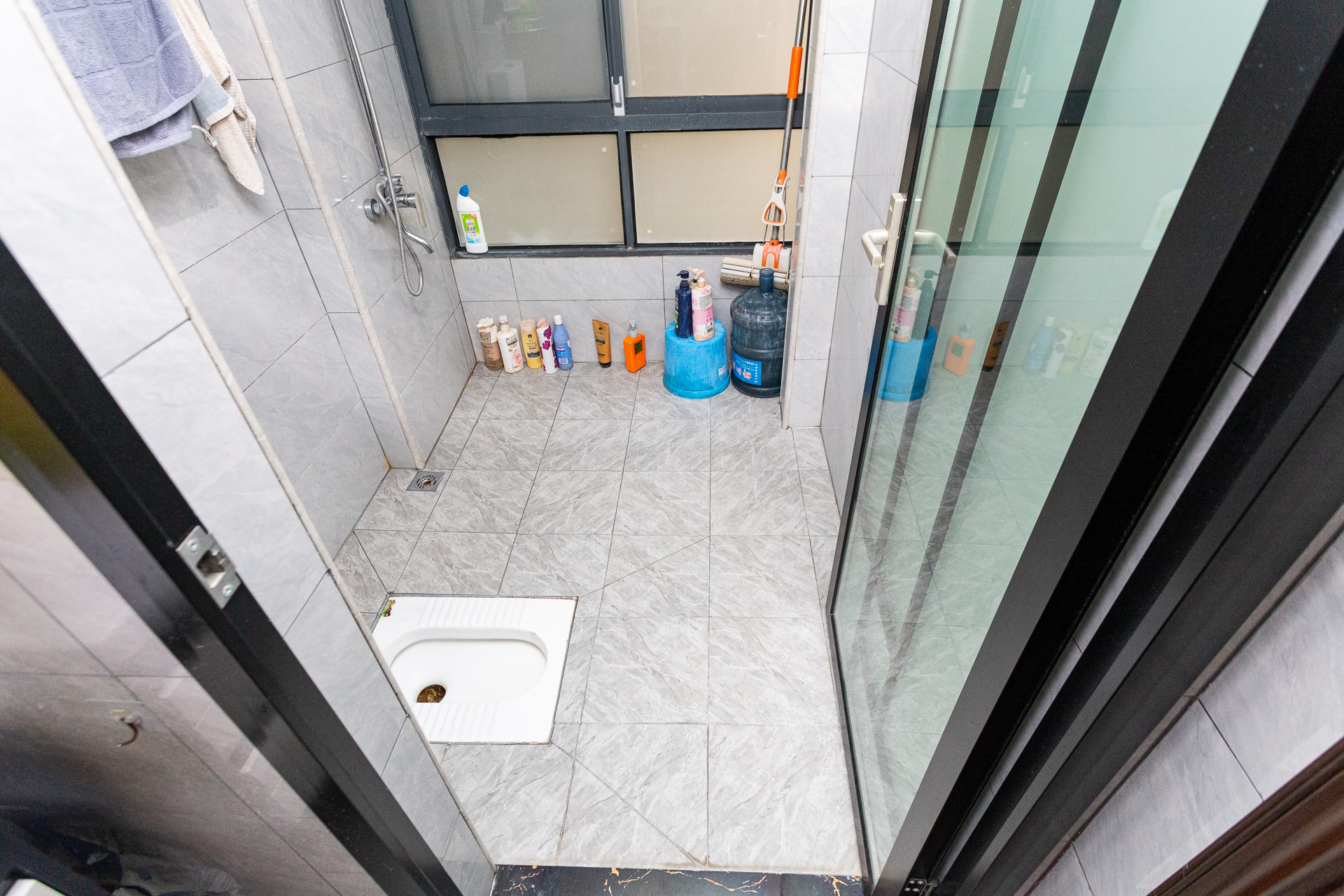 明发阅江悦府  3室2厅1卫    80.0万 明发阅江悦府  3室2厅1卫    80.0万卫生间