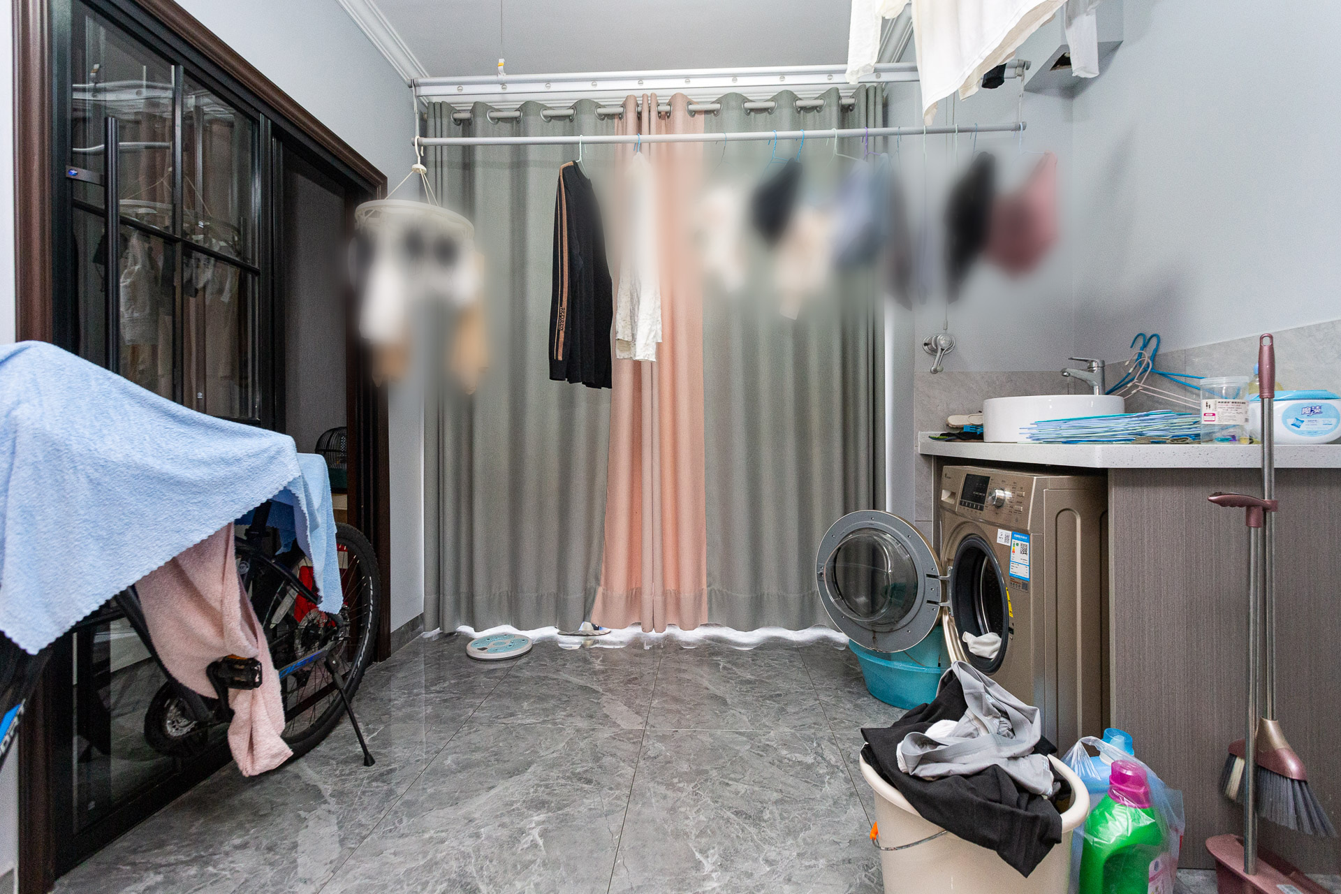 明发阅江悦府  3室2厅1卫    80.0万 明发阅江悦府  3室2厅1卫    80.0万阳台