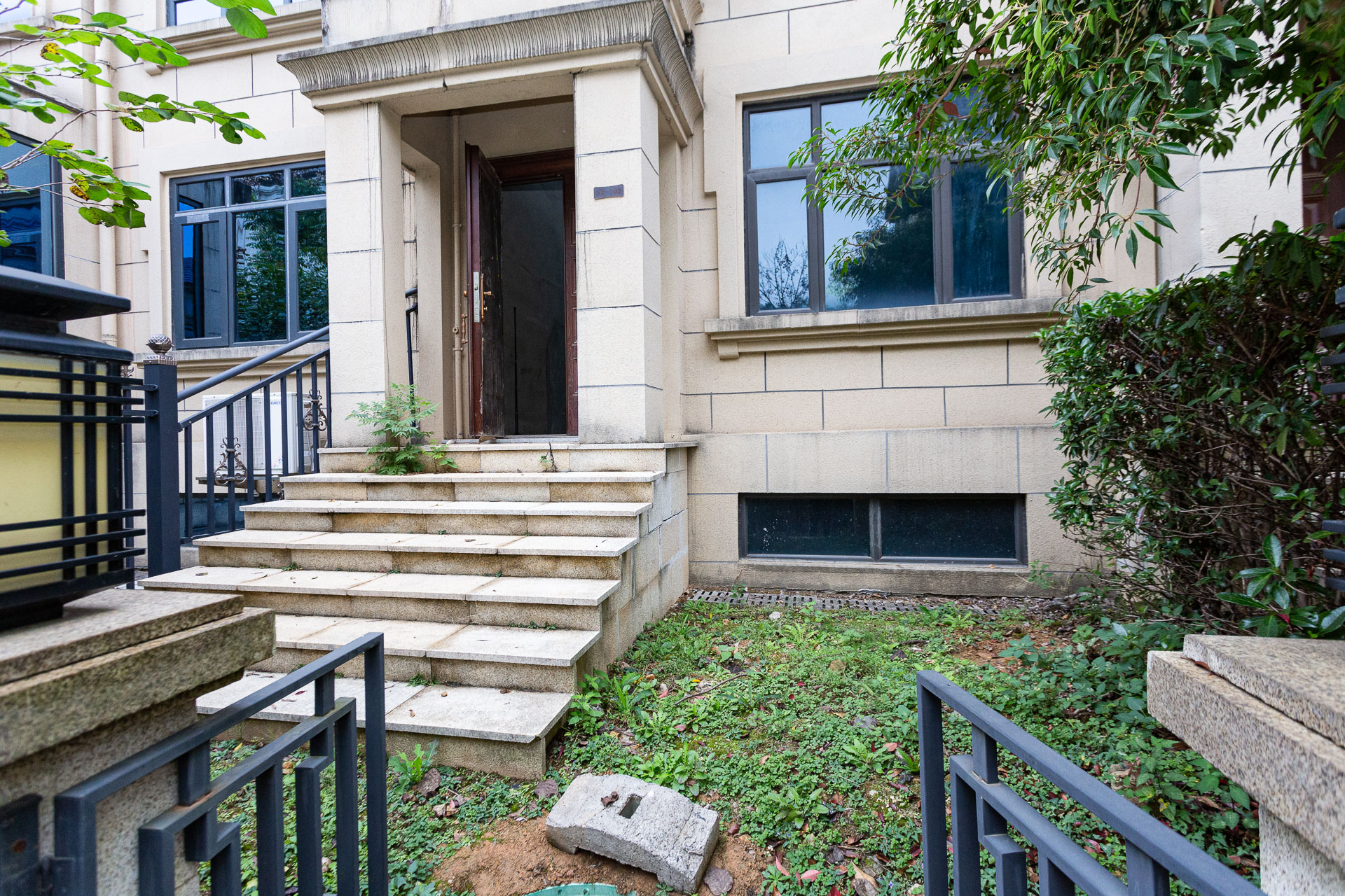 山与墅 4室2厅2卫 260.0万 山与墅 4室2厅2卫 260.0万其他