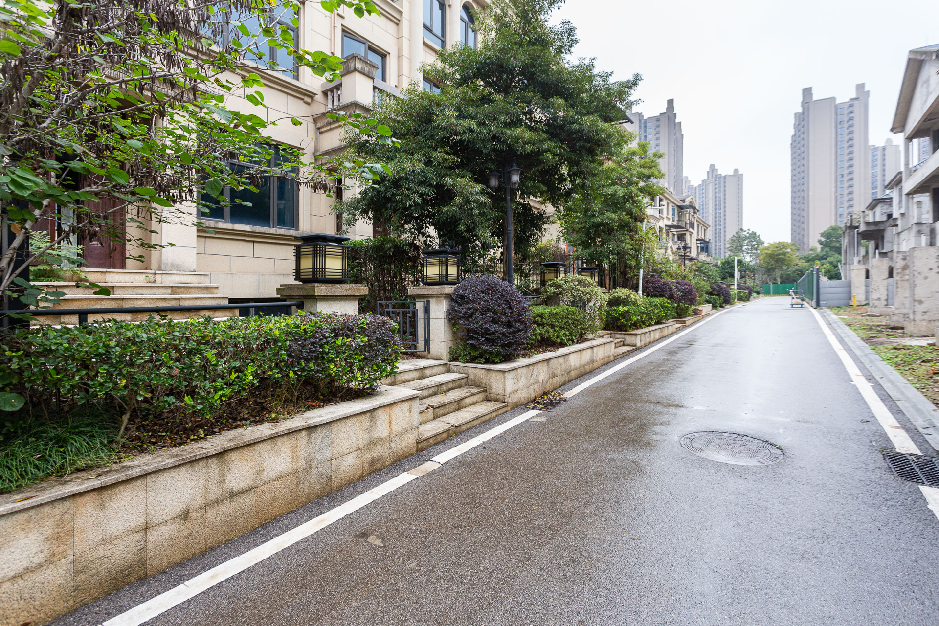 山与墅 4室2厅2卫 260.0万 山与墅 4室2厅2卫 260.0万其他