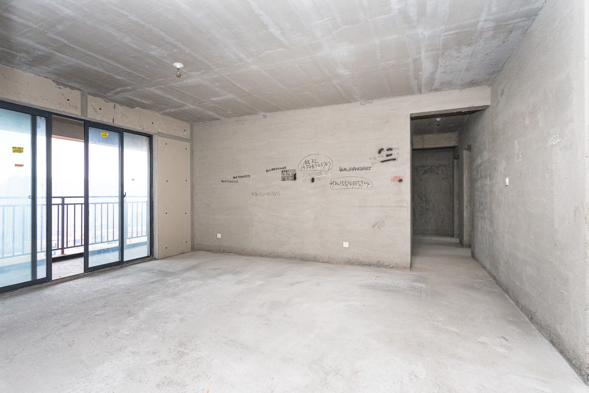 玛丽的花园(金色阳光家园)  4室2厅2卫    148.0万 玛丽的花园(金色阳光家园)  4室2厅2卫    148.0万客厅