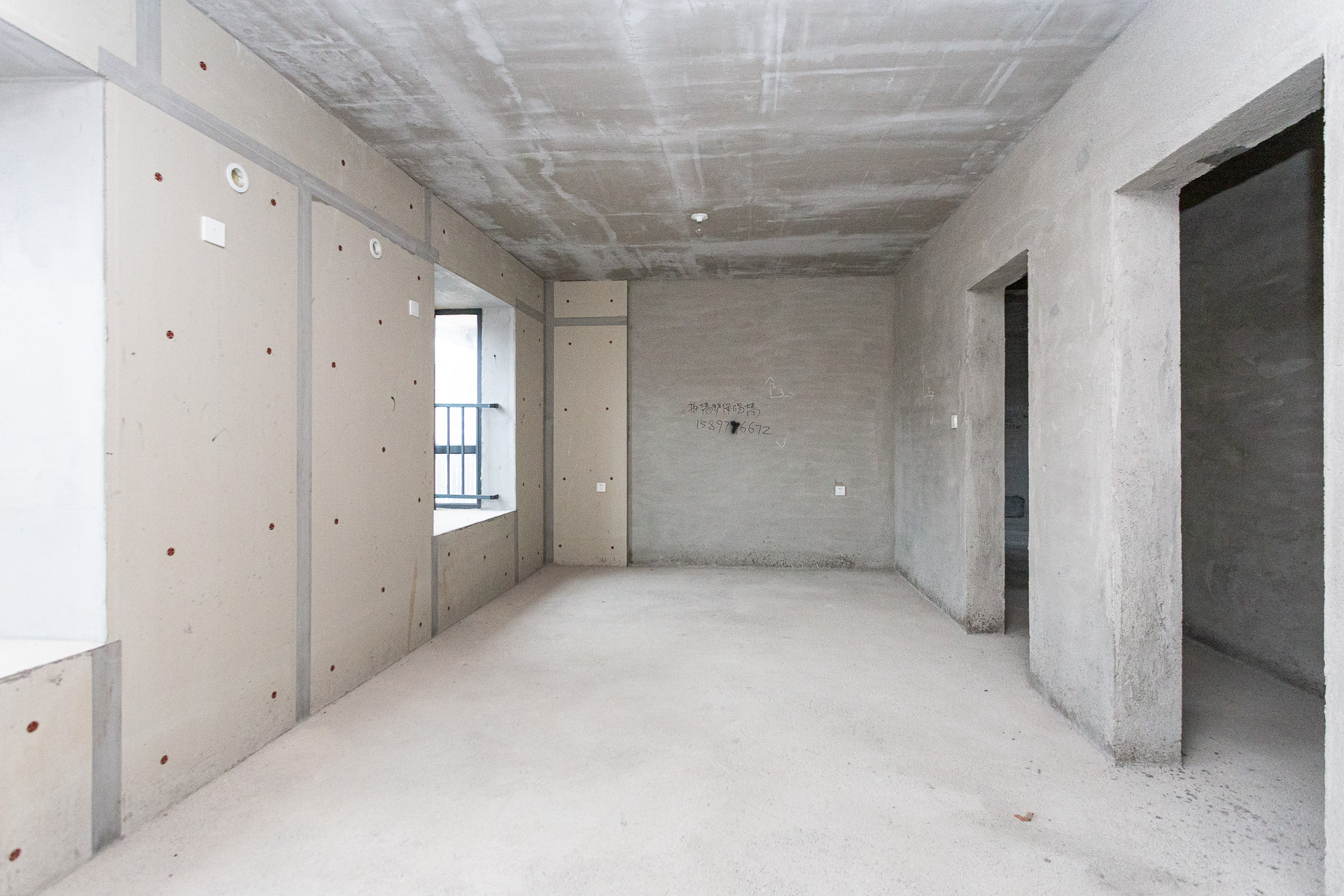 玛丽的花园(金色阳光家园)  4室2厅2卫    148.0万 玛丽的花园(金色阳光家园)  4室2厅2卫    148.0万卧室