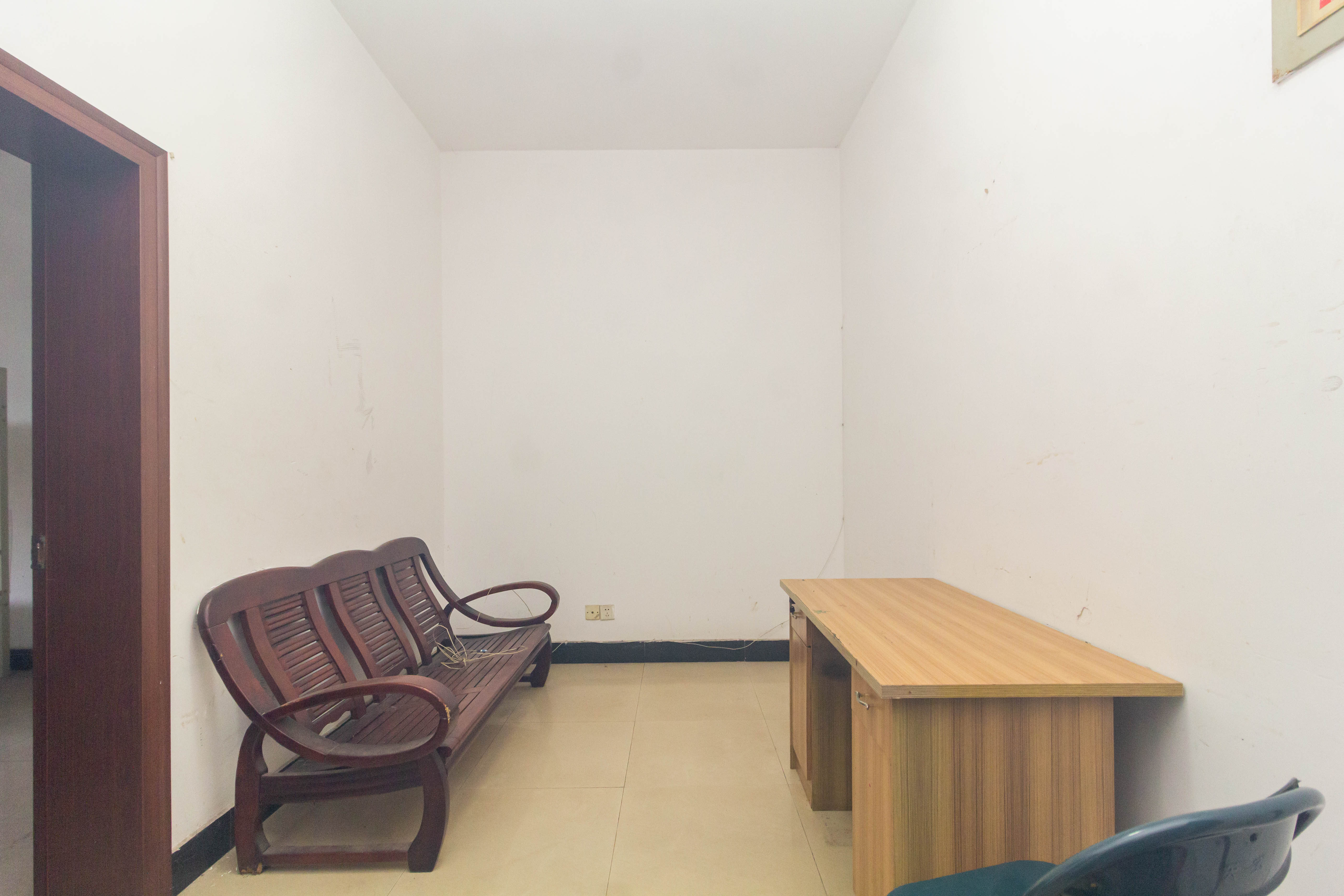 创业乐园 2室2厅1卫 25.0万 创业乐园 2室2厅1卫 25.0万客厅