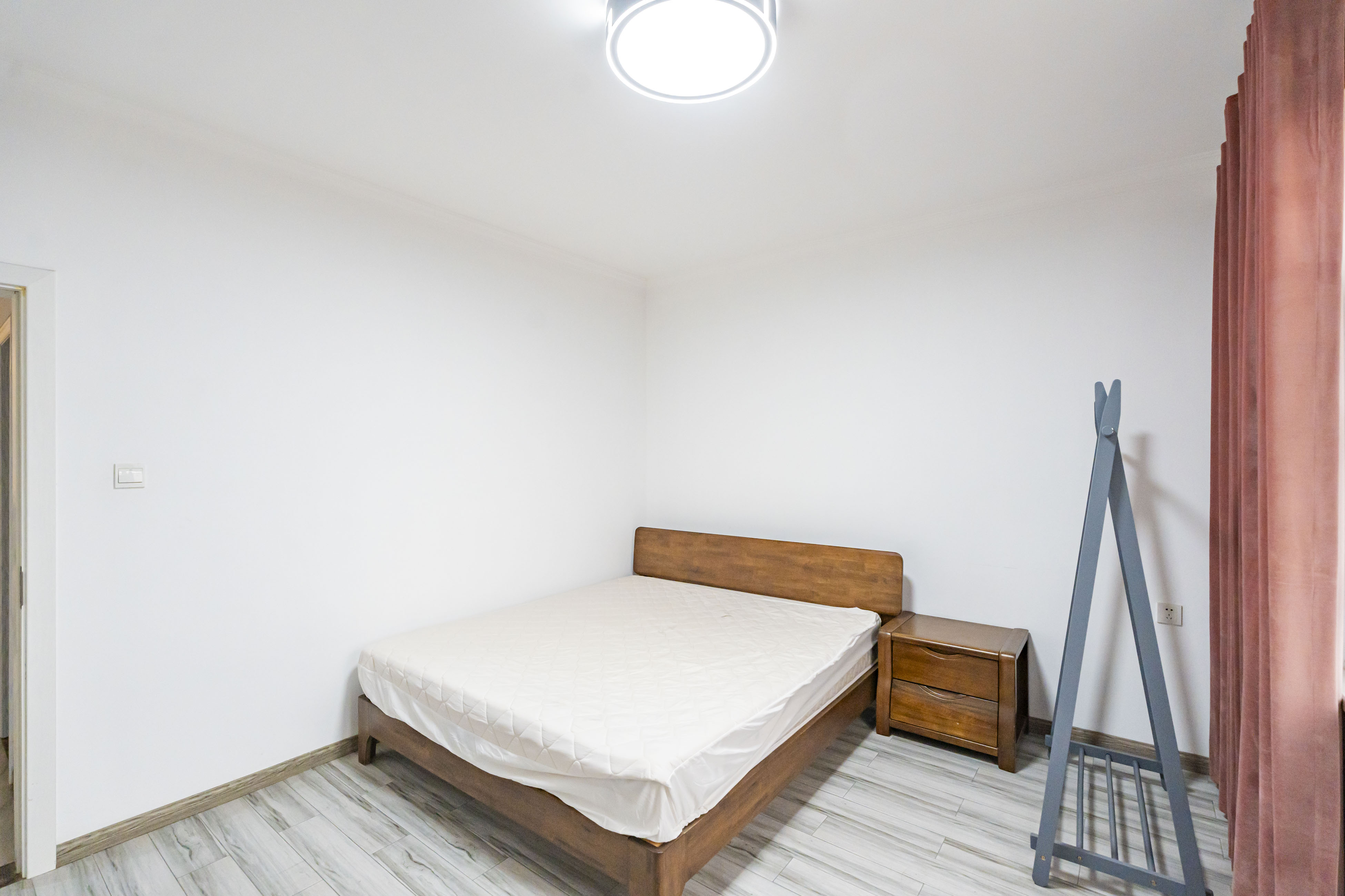 悦湖山  4室2厅1卫    80.0万 悦湖山  4室2厅1卫    80.0万卧室