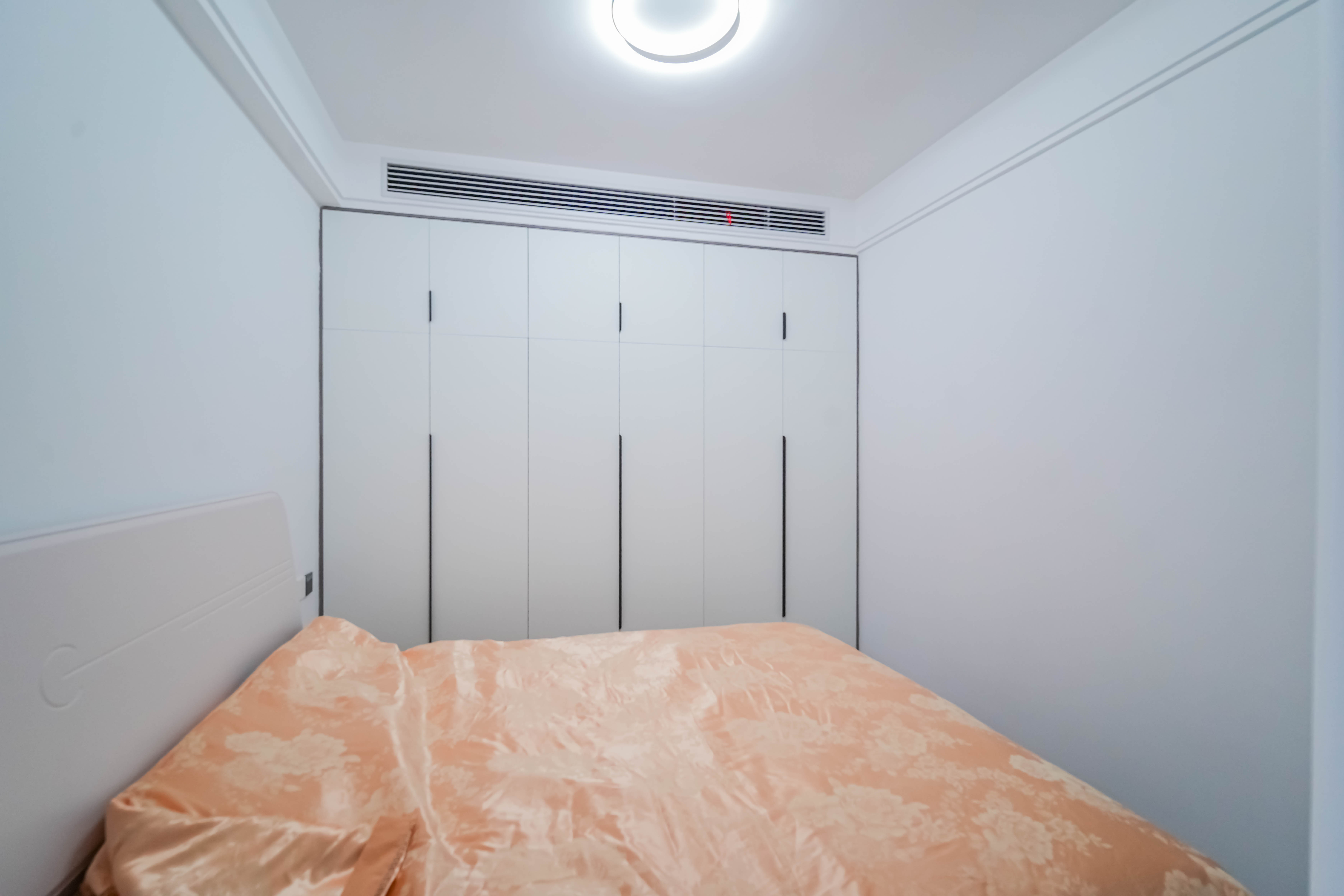 建发玖洲和玺  3室1厅1卫   195.00万卧室