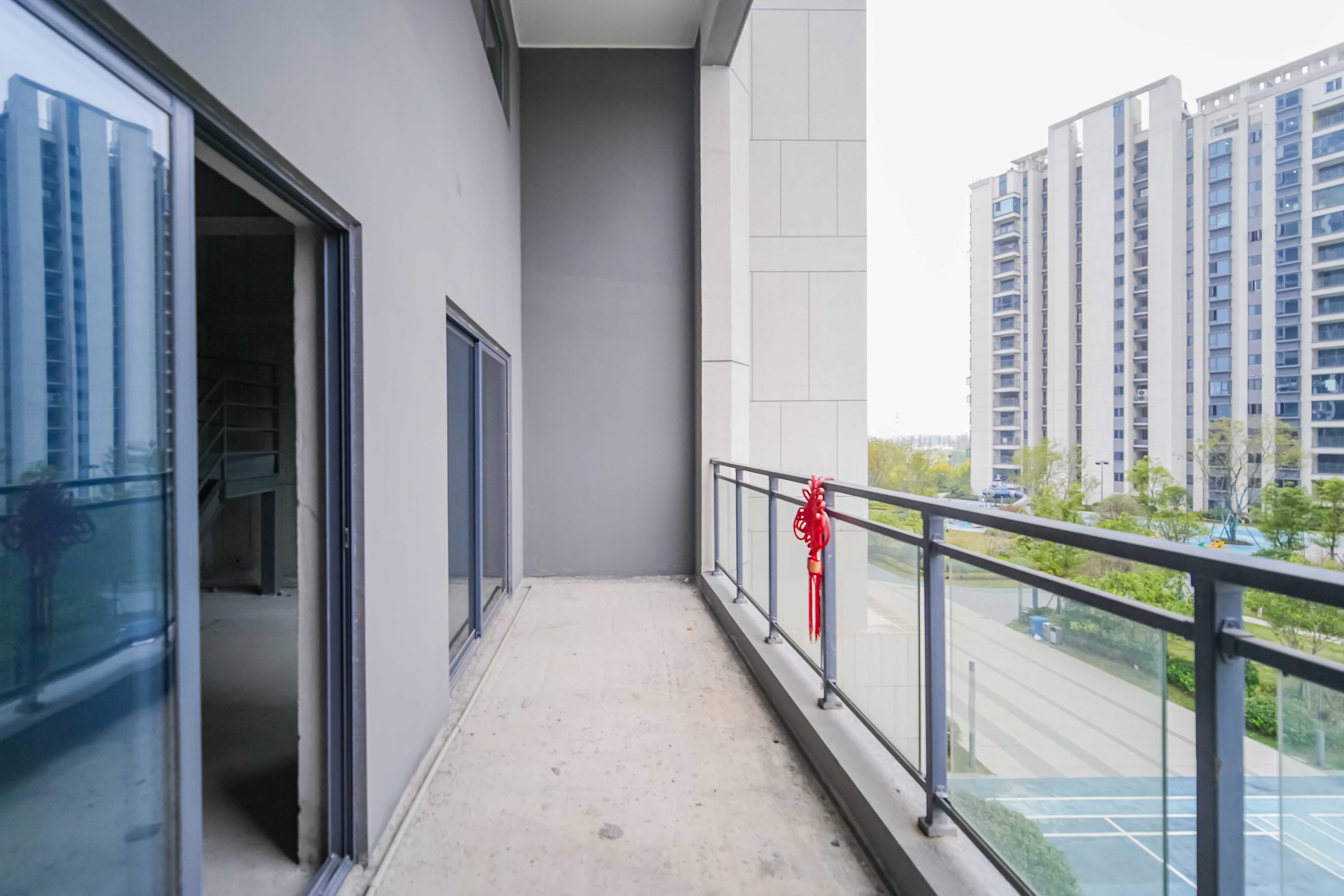 佳兆业城市广场 4室2厅2卫 105.8万 佳兆业城市广场 4室2厅2卫 105.8万其他