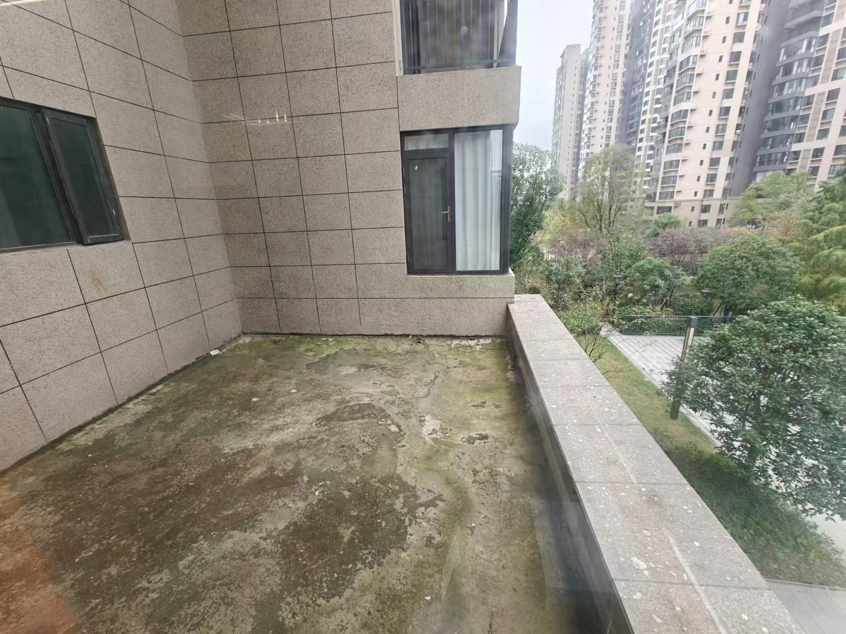 蓝溪谷 4室2厅2卫 73.0万 蓝溪谷 4室2厅2卫 73.0万室内图