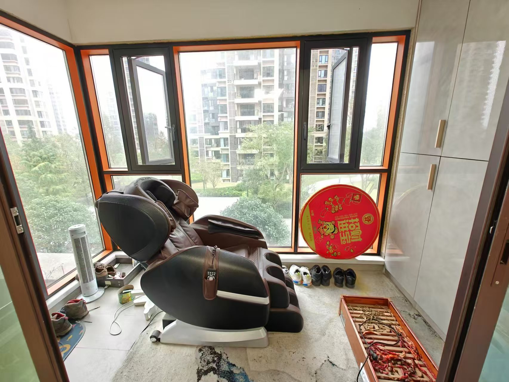 蓝溪谷 4室2厅2卫 73.0万 蓝溪谷 4室2厅2卫 73.0万室内图