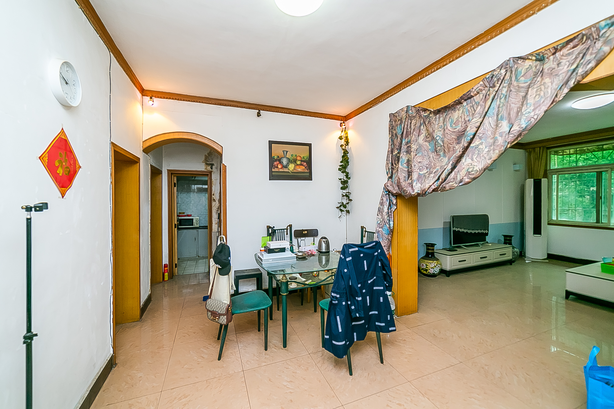 梅岭村 3室2厅1卫 83.8万 梅岭村 3室2厅1卫 83.8万客厅