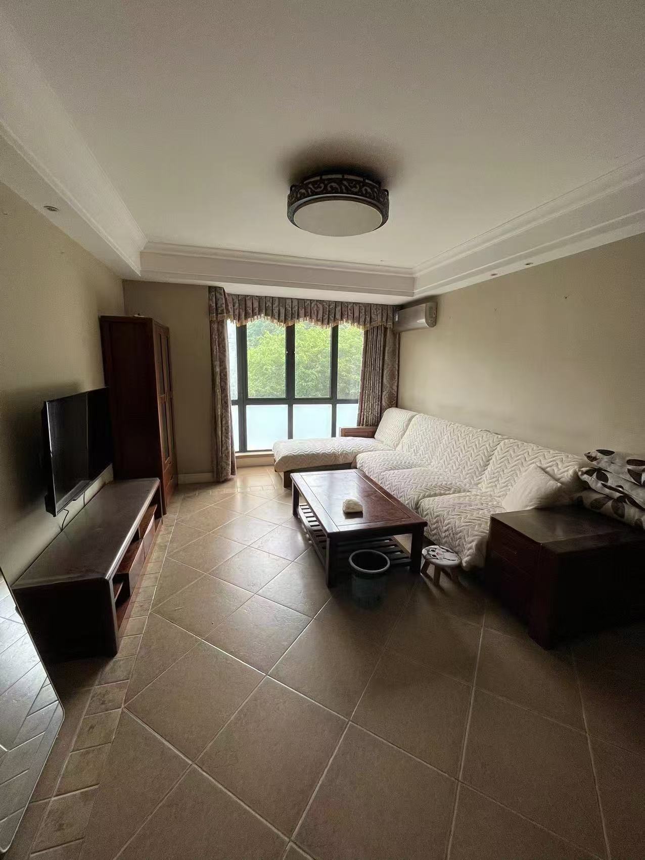 保利城(中航城国际社区、郡原美村)  3室2厅1卫    2200.0元/月 保利城(中航城国际社区、郡原美村)  3室2厅1卫    2200.0元/月