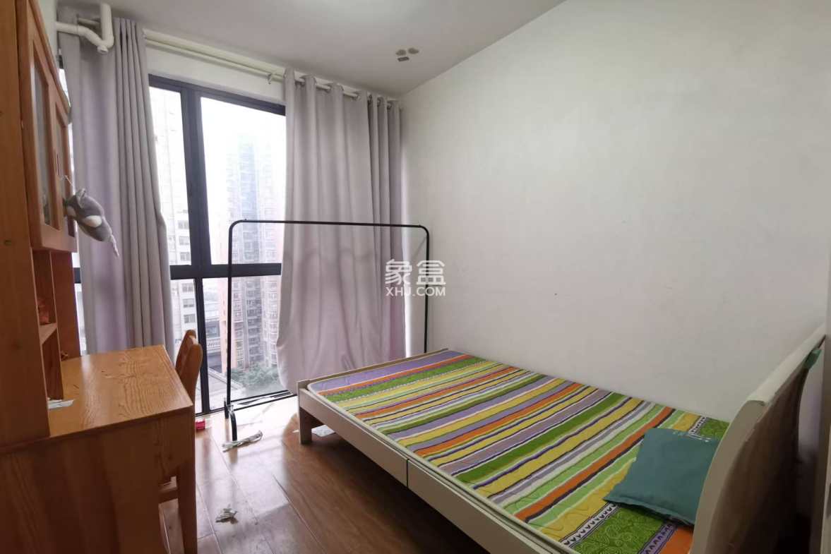 湘府十城(汇财御景湾新寓,汇财国际)  3室2厅1卫    2200.0元/月 湘府十城(汇财御景湾新寓,汇财国际)  3室2厅1卫    2200.0元/月室内图