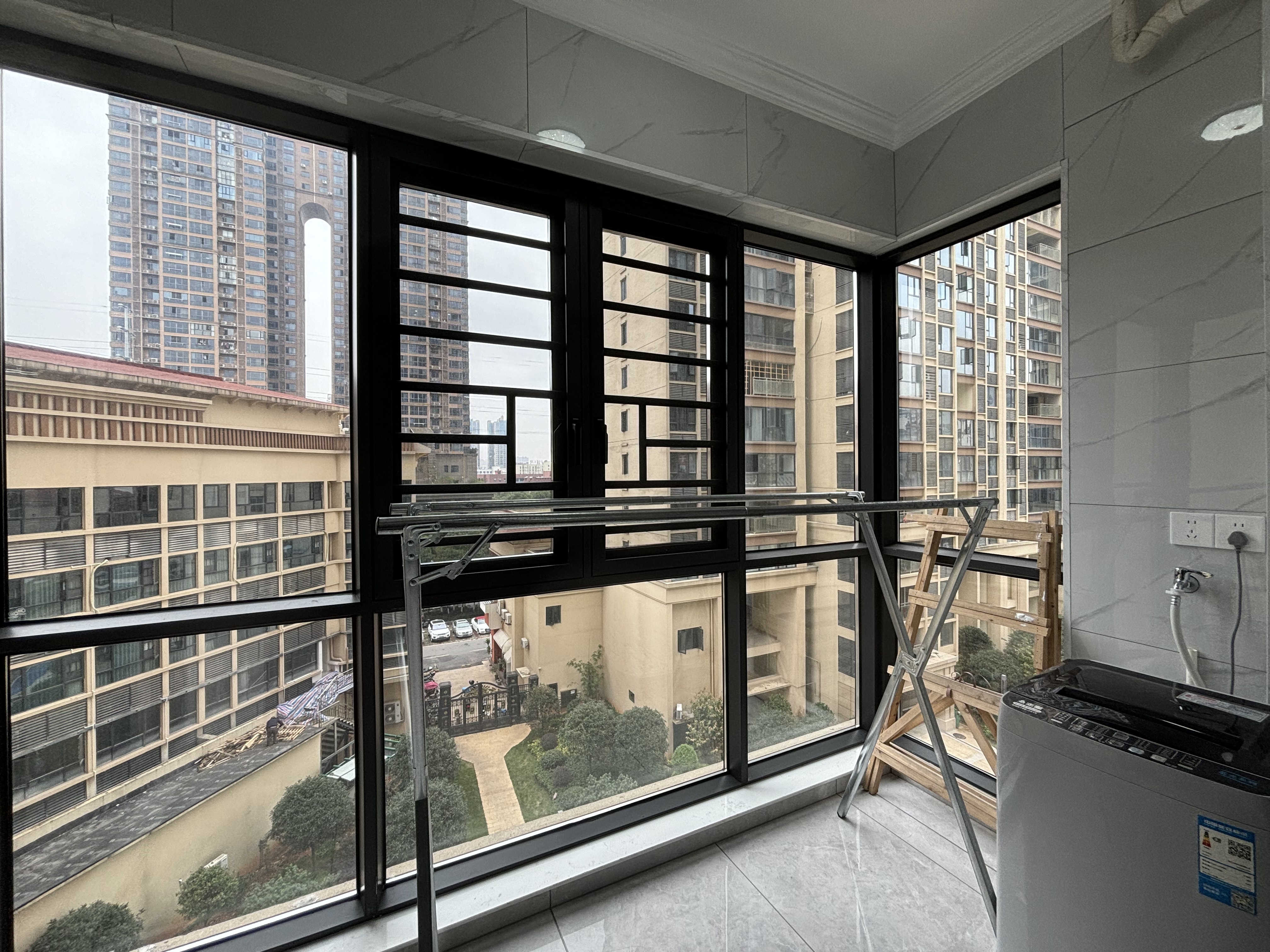 缇香名苑二期 4室2厅2卫 2600.0元/月 缇香名苑二期 4室2厅2卫 2600.0元/月室内图