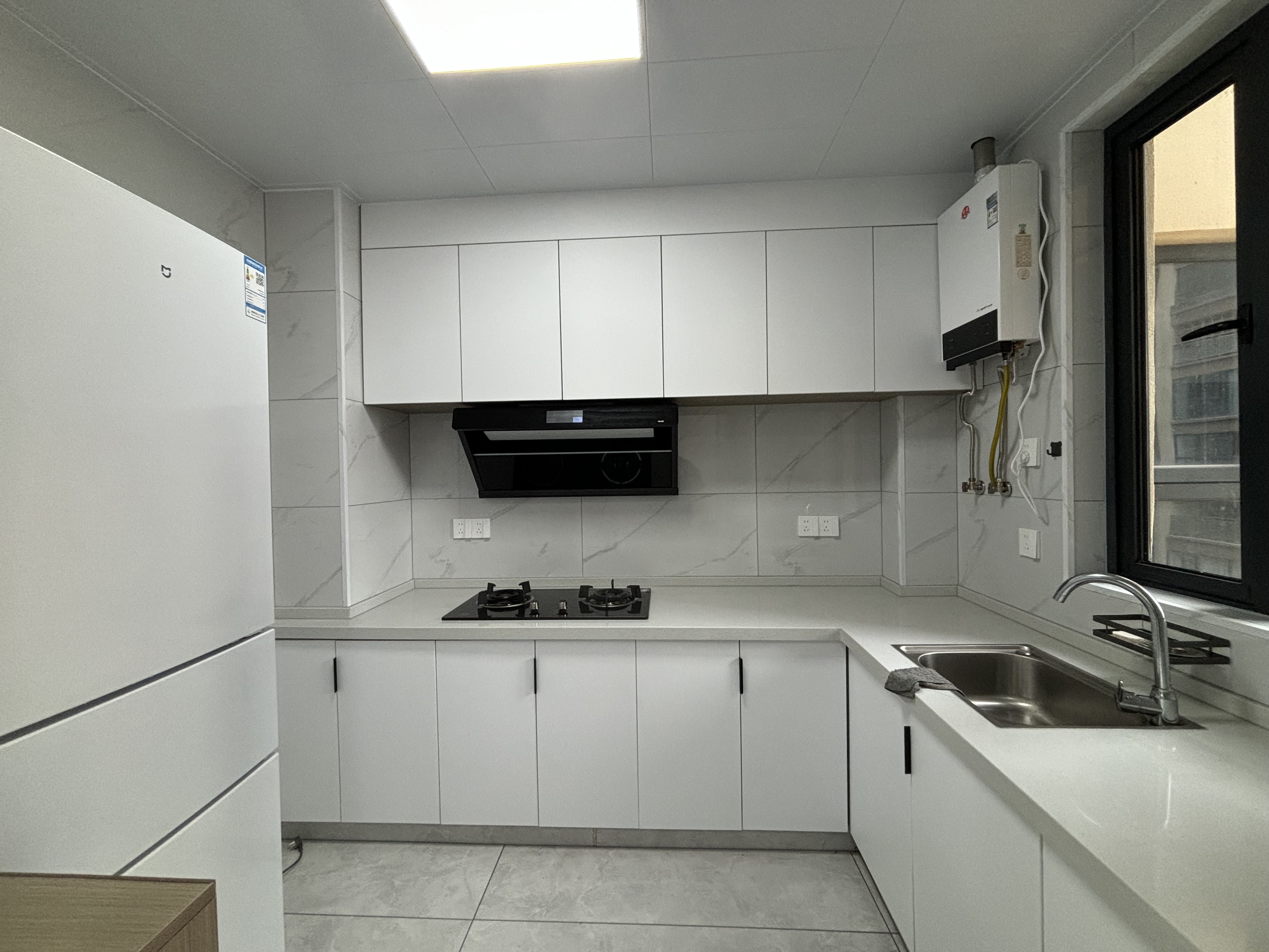 缇香名苑二期 4室2厅2卫 2600.0元/月 缇香名苑二期 4室2厅2卫 2600.0元/月室内图