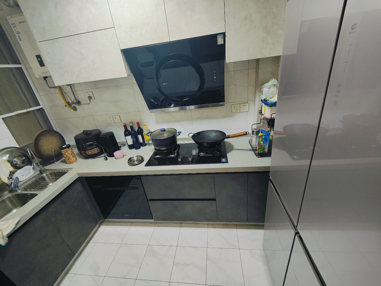 金地格林公馆  3室2厅1卫    3000.0元/月 金地格林公馆  3室2厅1卫    3000.0元/月室内图