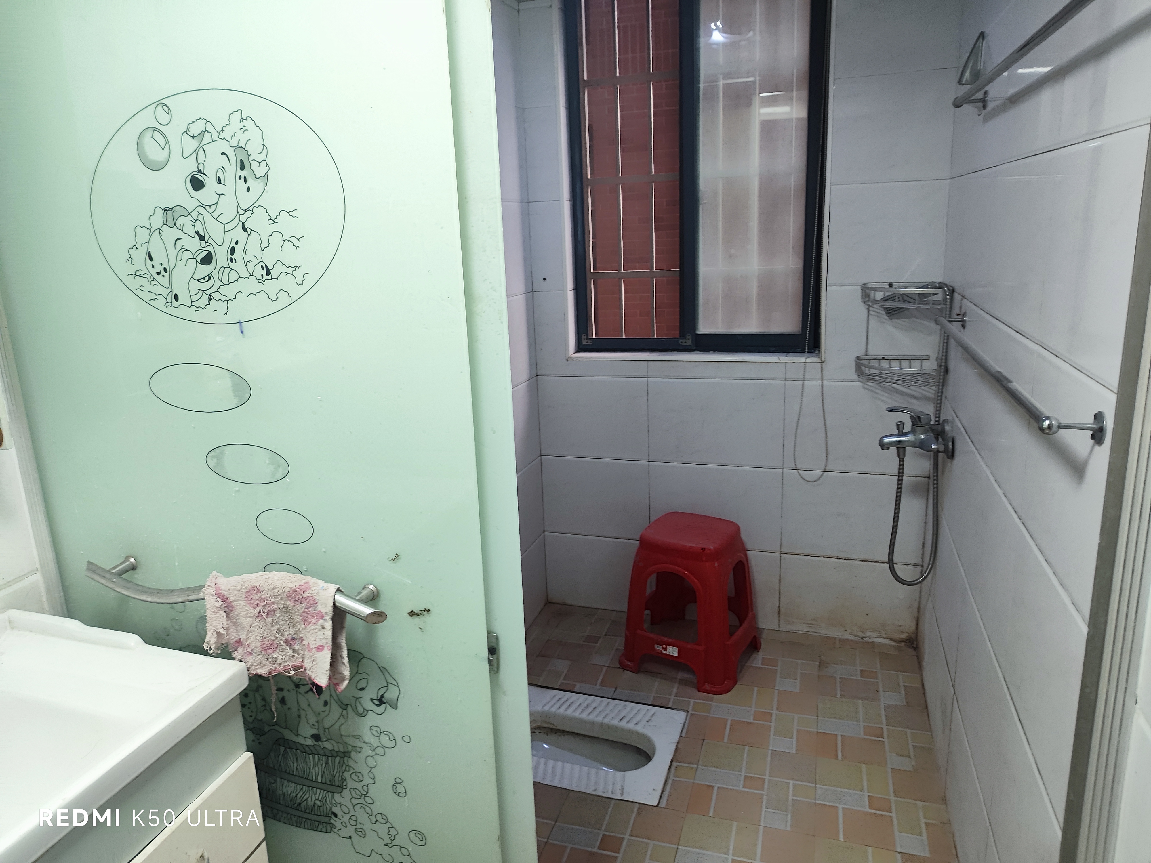 莲湖汽配城 5室1厅2卫 2700.0元/月 莲湖汽配城 5室1厅2卫 2700.0元/月室内图