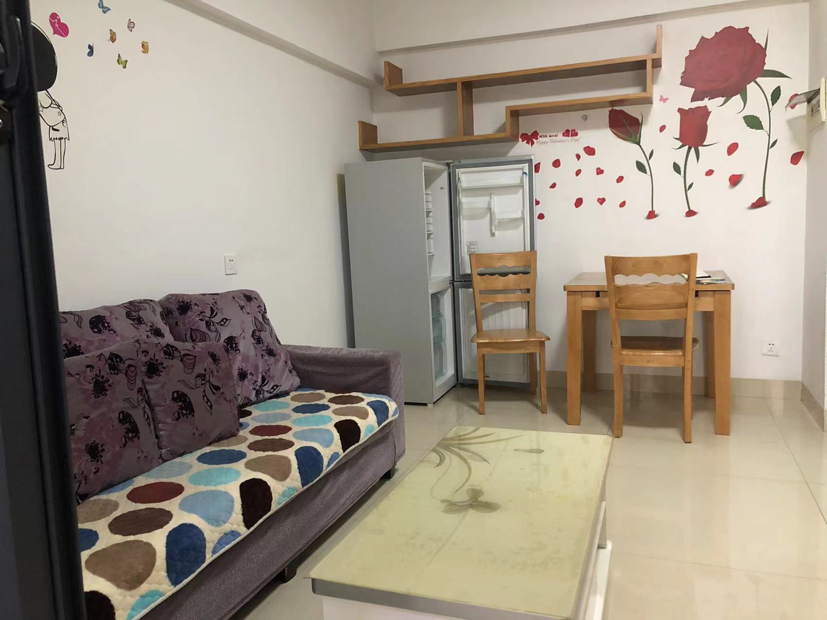 中建国际大厦 2室1厅1卫 1600.0元/月 中建国际大厦 2室1厅1卫 1600.0元/月室内图