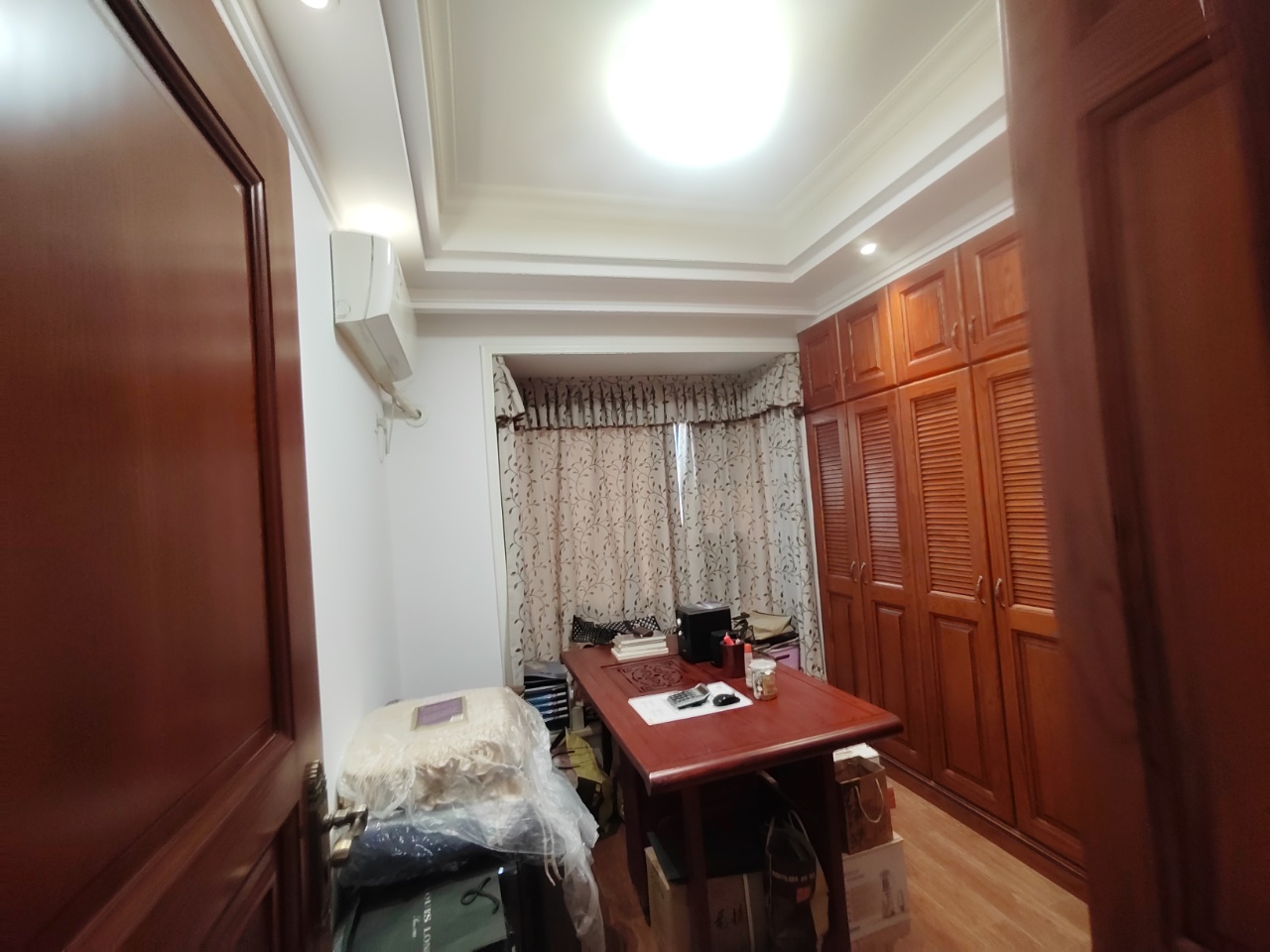 华晨御园 5室2厅2卫 138.0万 华晨御园 5室2厅2卫 138.0万室内图