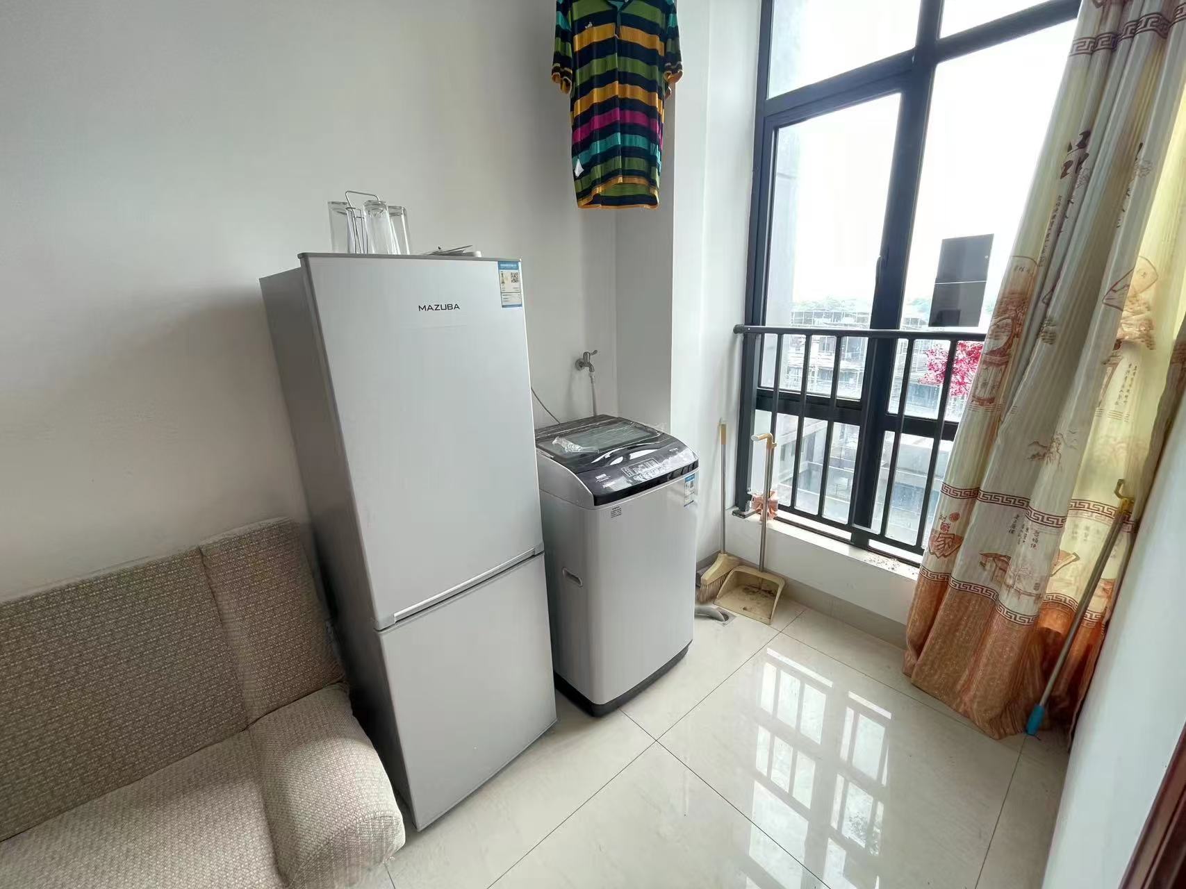 大汉惠普软件信息产业园 1室1厅1卫 1200.0元/月 大汉惠普软件信息产业园 1室1厅1卫 1200.0元/月室内图