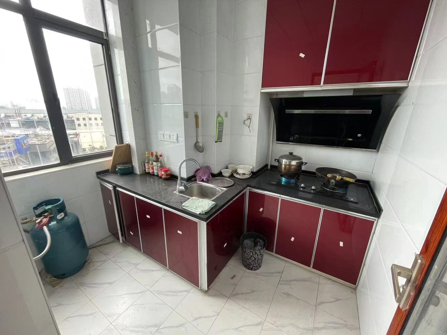 大汉惠普软件信息产业园 1室1厅1卫 1200.0元/月 大汉惠普软件信息产业园 1室1厅1卫 1200.0元/月室内图