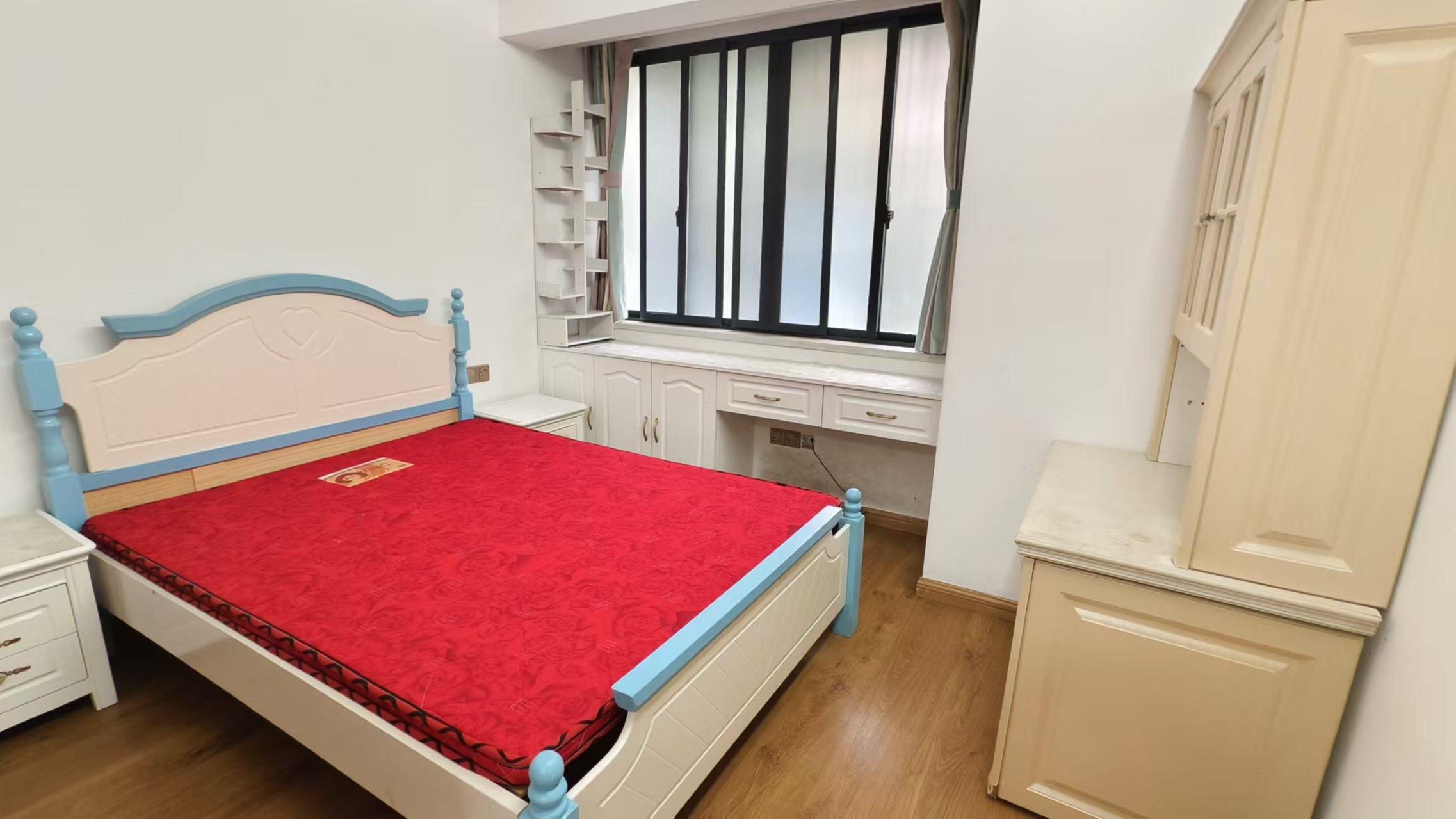 滨江花园 3室2厅2卫 69.8万 滨江花园 3室2厅2卫 69.8万室内图