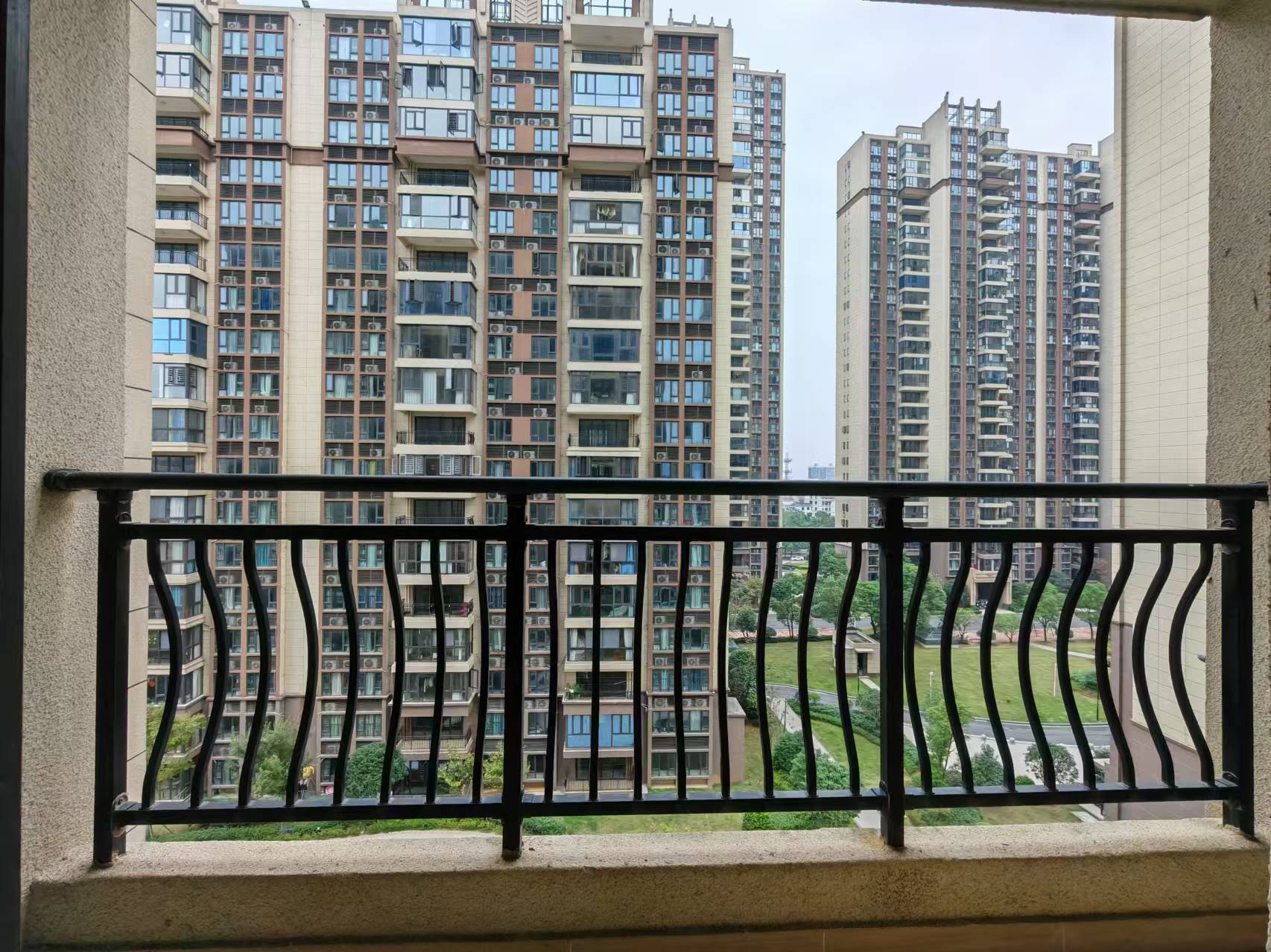 东城首府 4室2厅2卫 88.0万 东城首府 4室2厅2卫 88.0万室内图