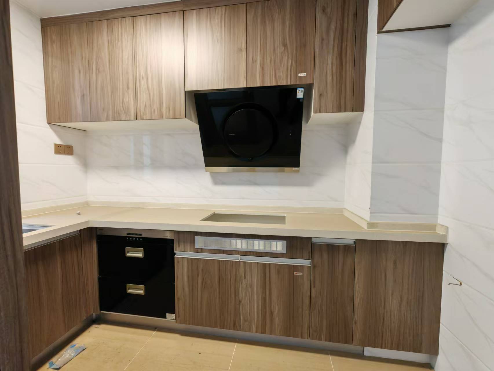 东城首府 4室2厅2卫 88.0万 东城首府 4室2厅2卫 88.0万室内图