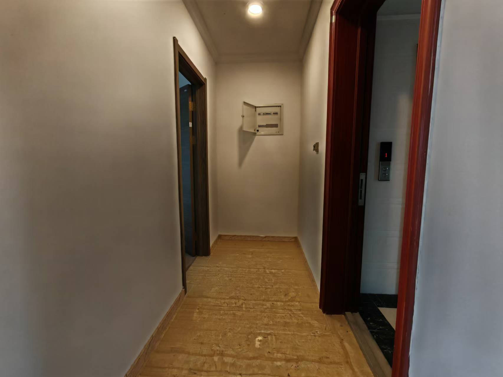 东城首府 4室2厅2卫 88.0万 东城首府 4室2厅2卫 88.0万室内图