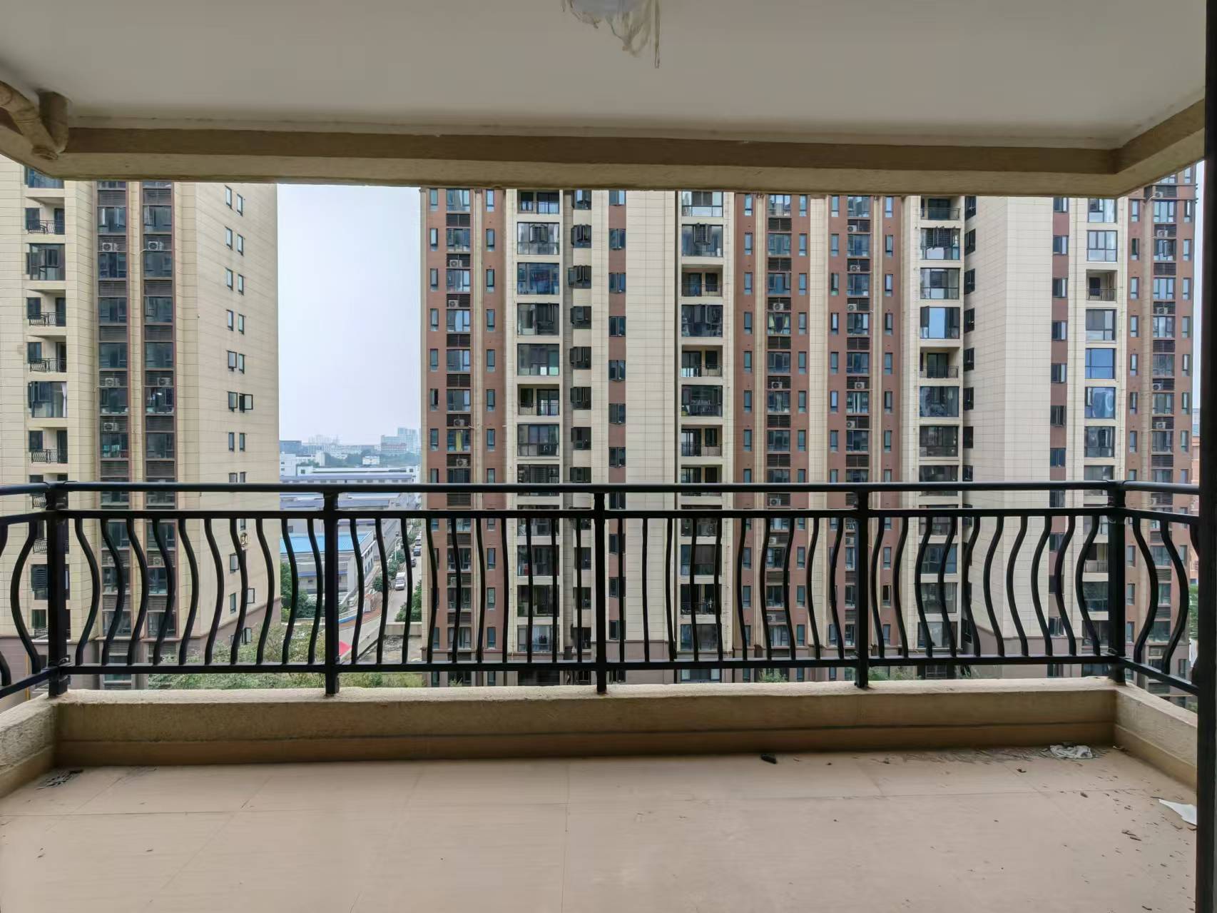 东城首府 4室2厅2卫 88.0万 东城首府 4室2厅2卫 88.0万室内图