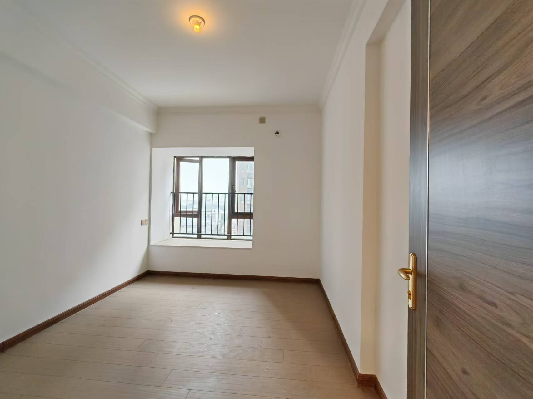 东城首府 4室2厅2卫 88.0万 东城首府 4室2厅2卫 88.0万室内图