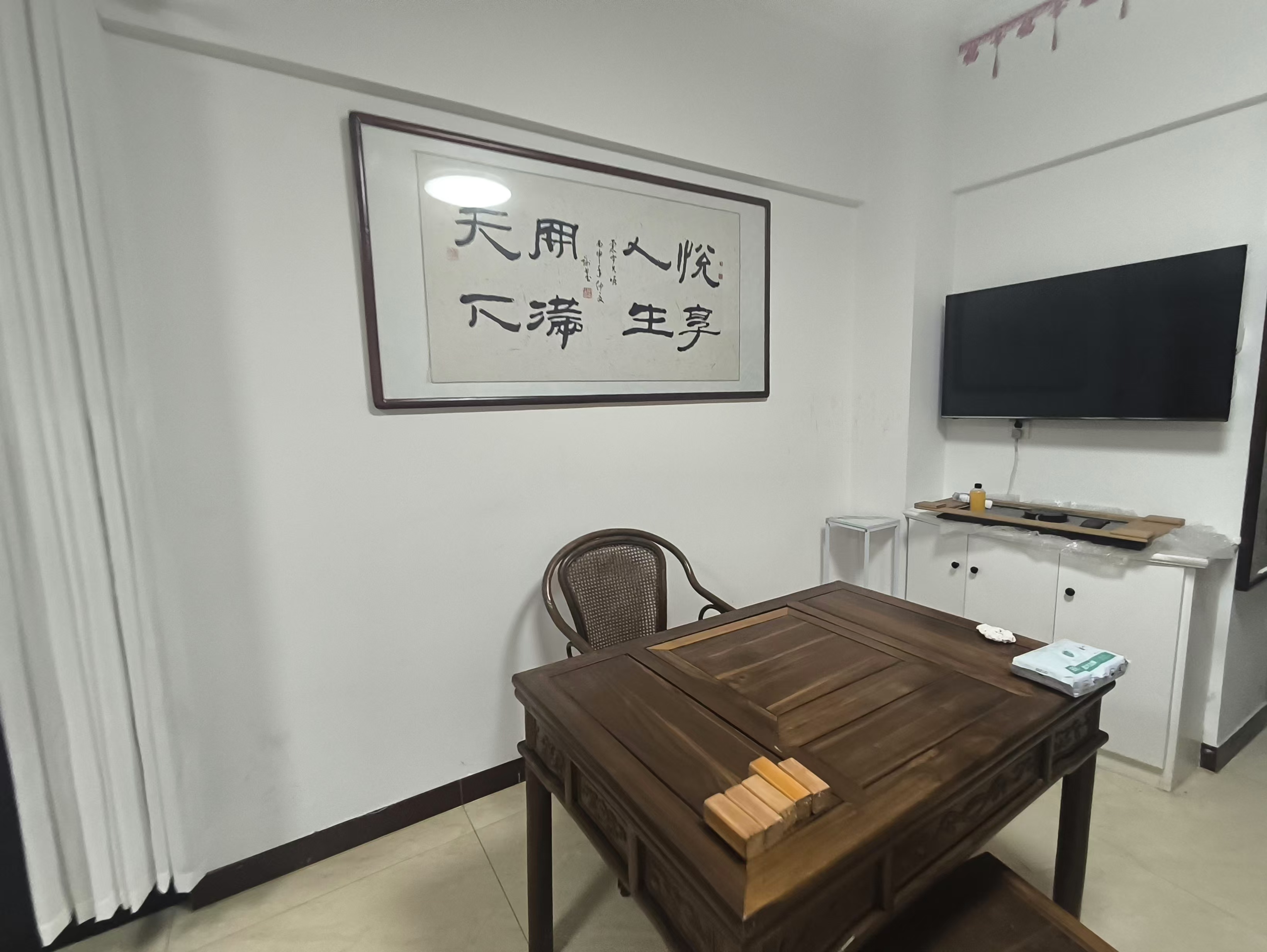 奥克斯广场 1室1厅1卫 2600.0元/月 奥克斯广场 1室1厅1卫 2600.0元/月室内图