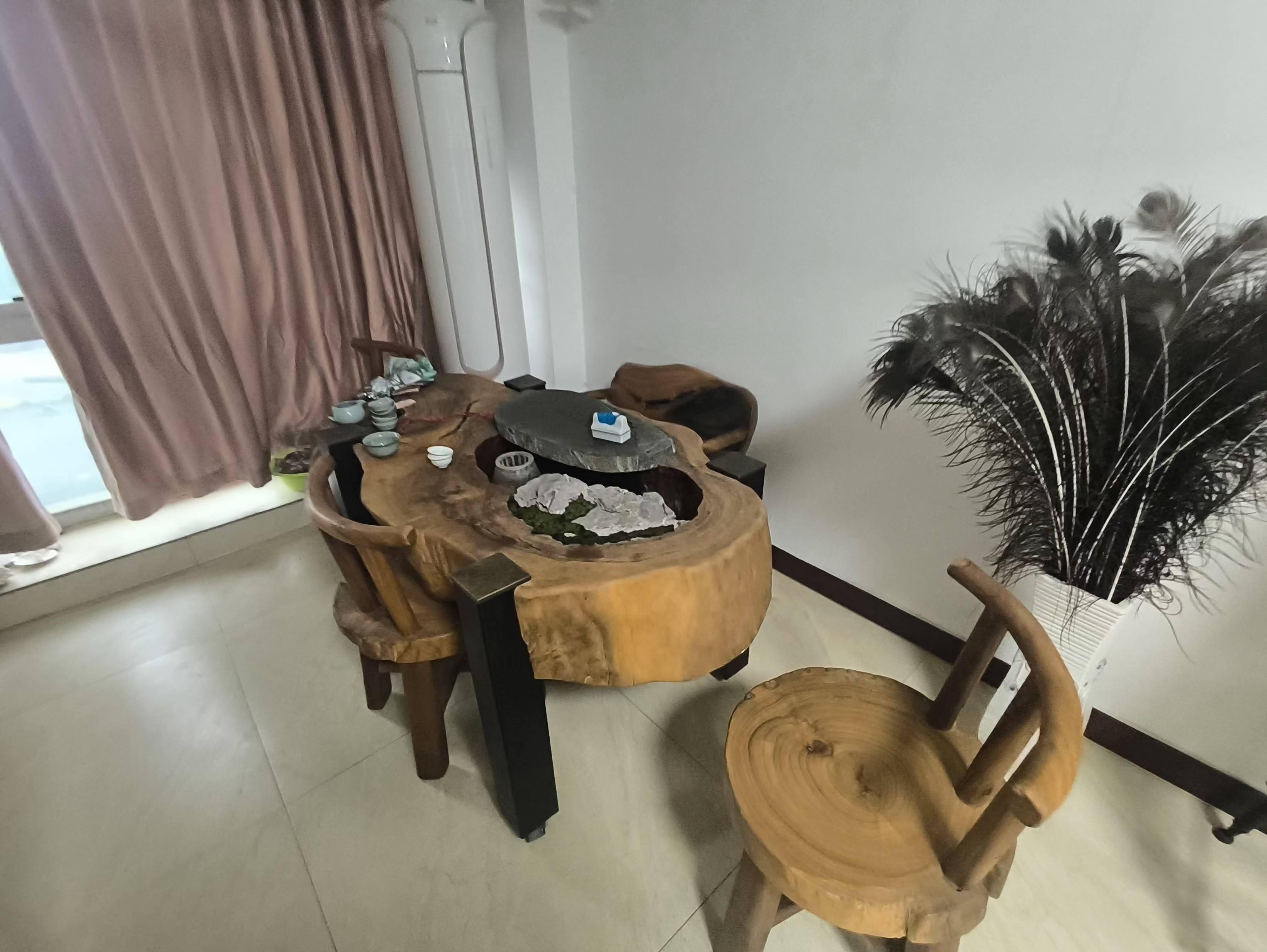 奥克斯广场 1室1厅1卫 2600.0元/月 奥克斯广场 1室1厅1卫 2600.0元/月室内图