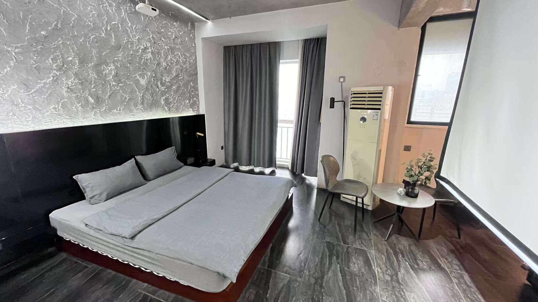 新青年公寓 1室1厅1卫 2300.0元/月 新青年公寓 1室1厅1卫 2300.0元/月室内图