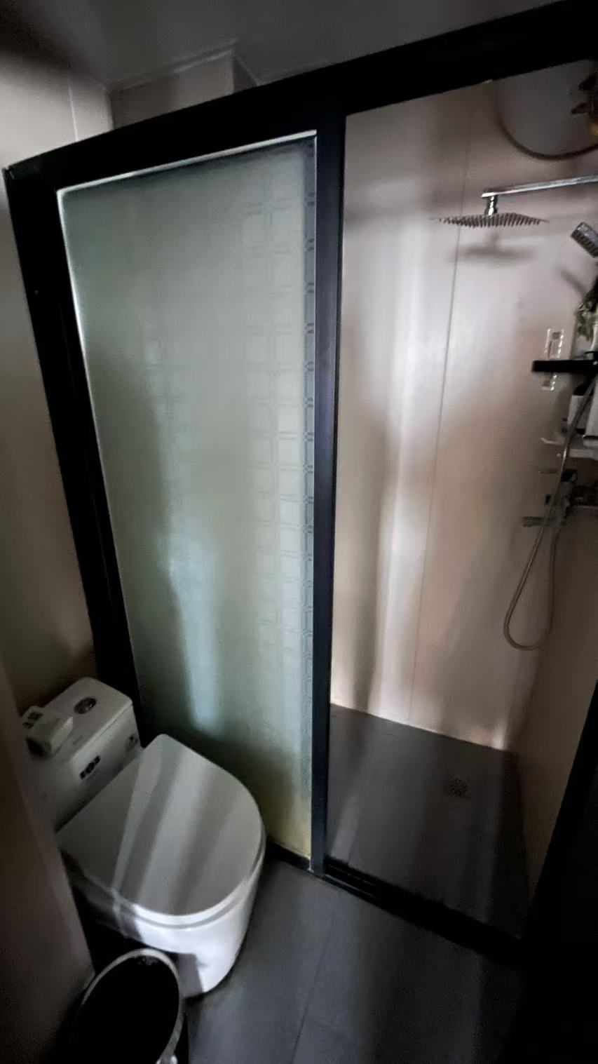 新青年公寓  1室1厅1卫    2300.0元/月 新青年公寓  1室1厅1卫    2300.0元/月