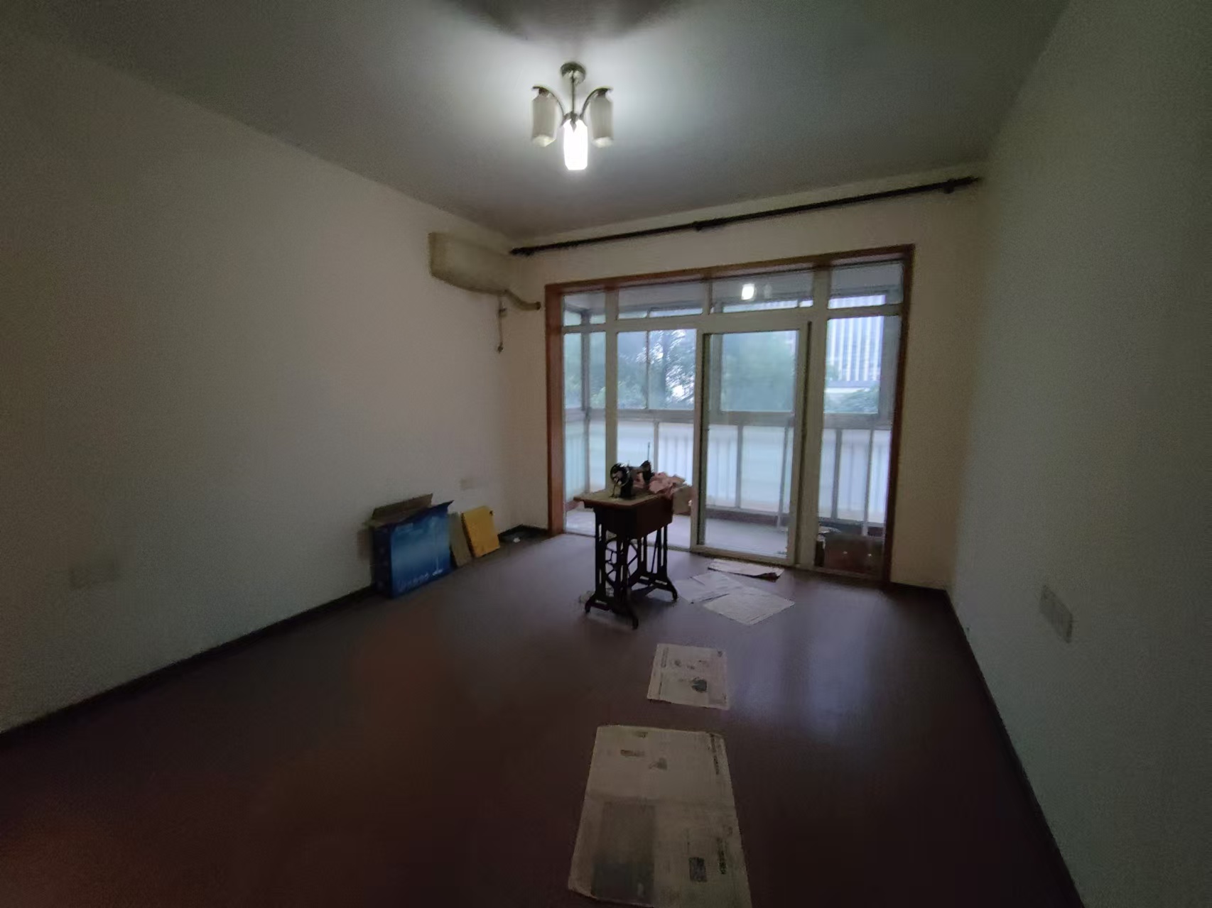 星语林名园  3室2厅1卫   2500.00元/月室内图