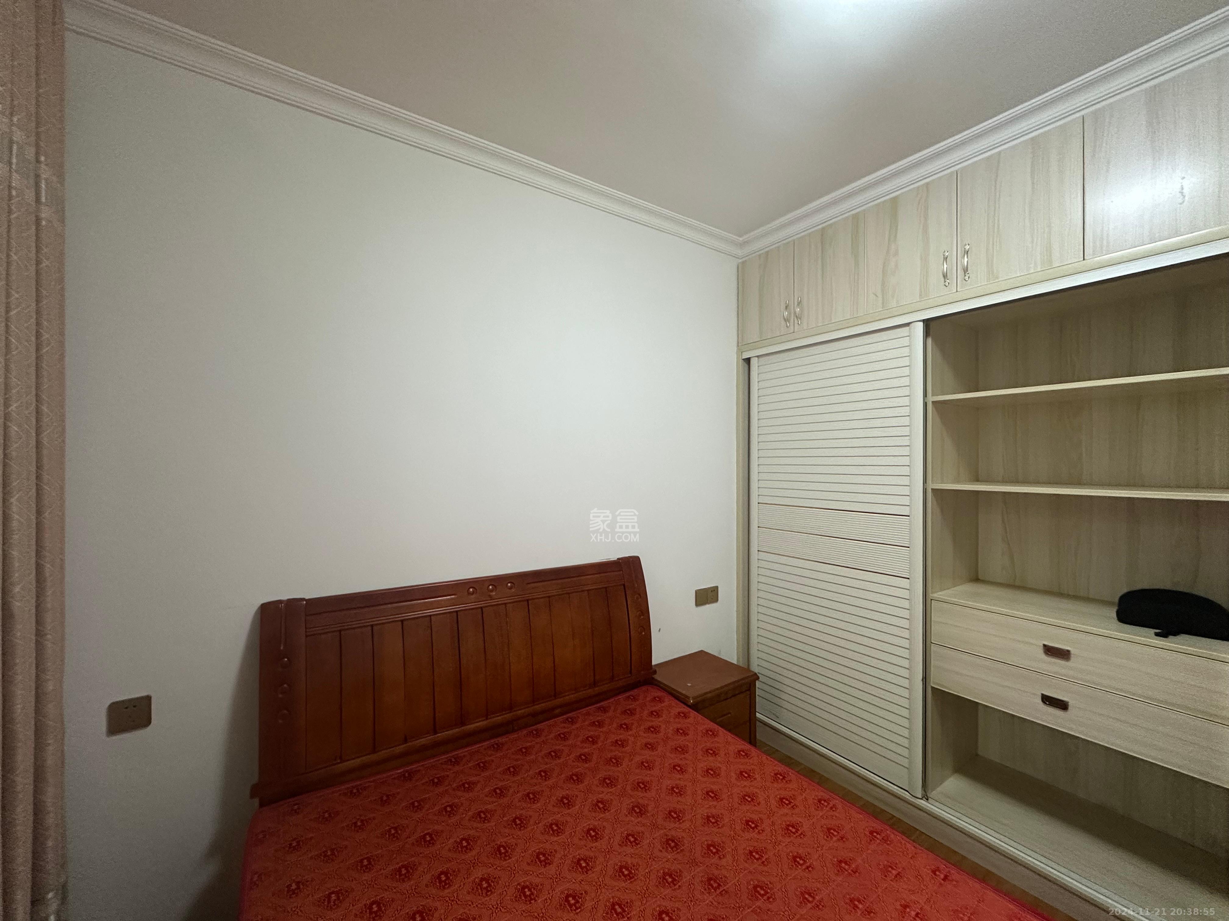 宣传部宿舍 4室2厅2卫 3500.0元/月 宣传部宿舍 4室2厅2卫 3500.0元/月室内图